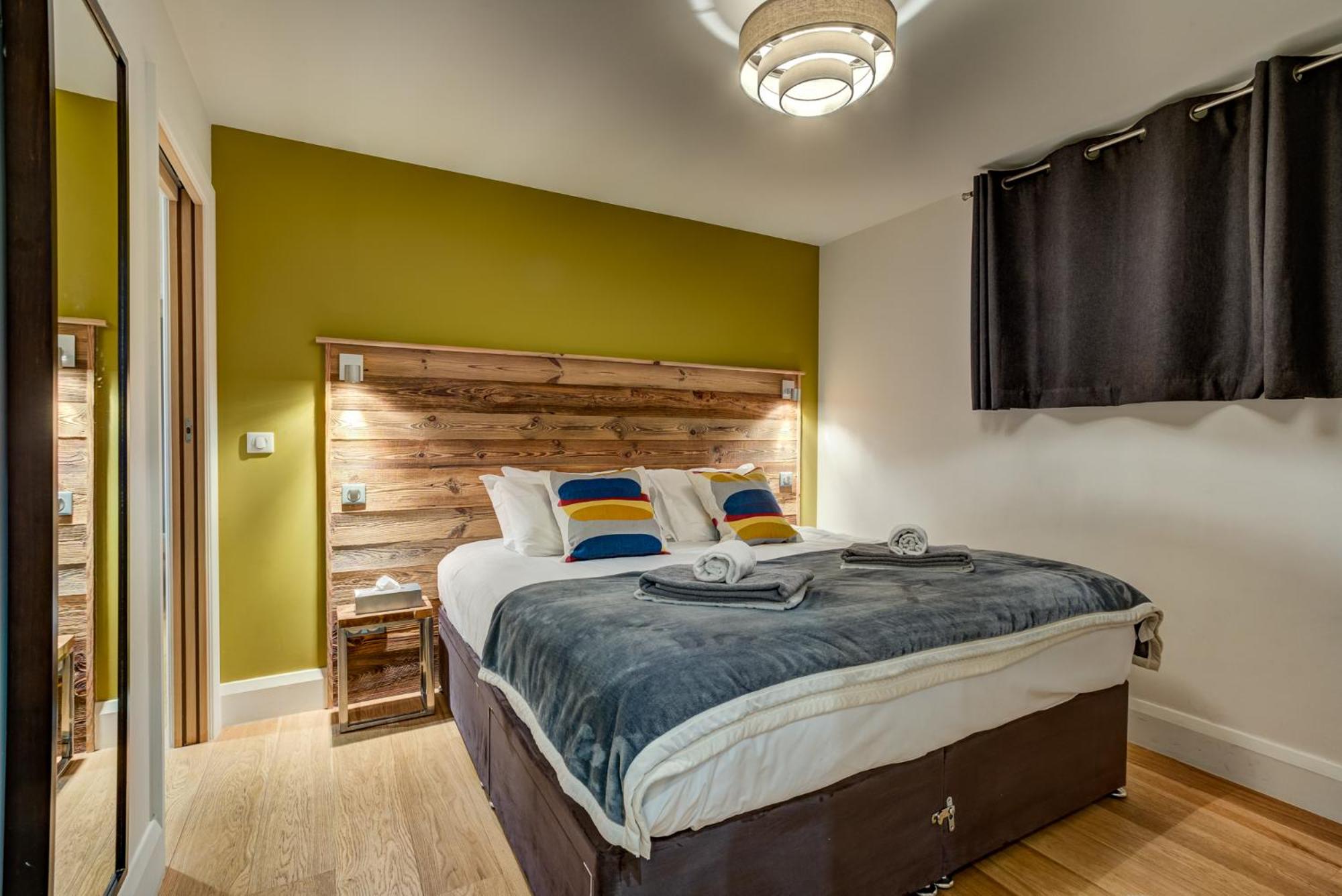 Double or Twin Room with Private Bathroom photo 3