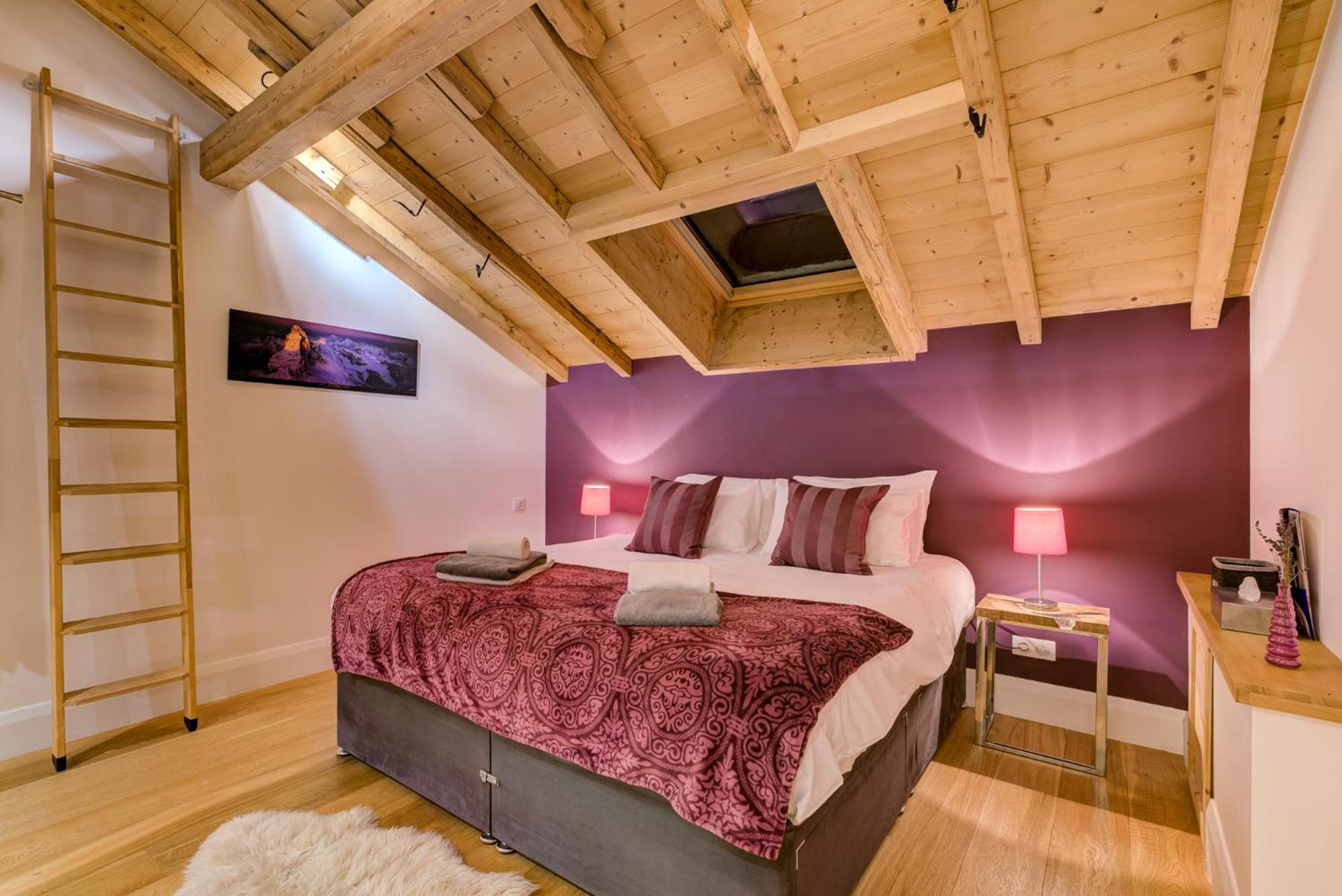 Double or Twin Room with Private Bathroom photo 2