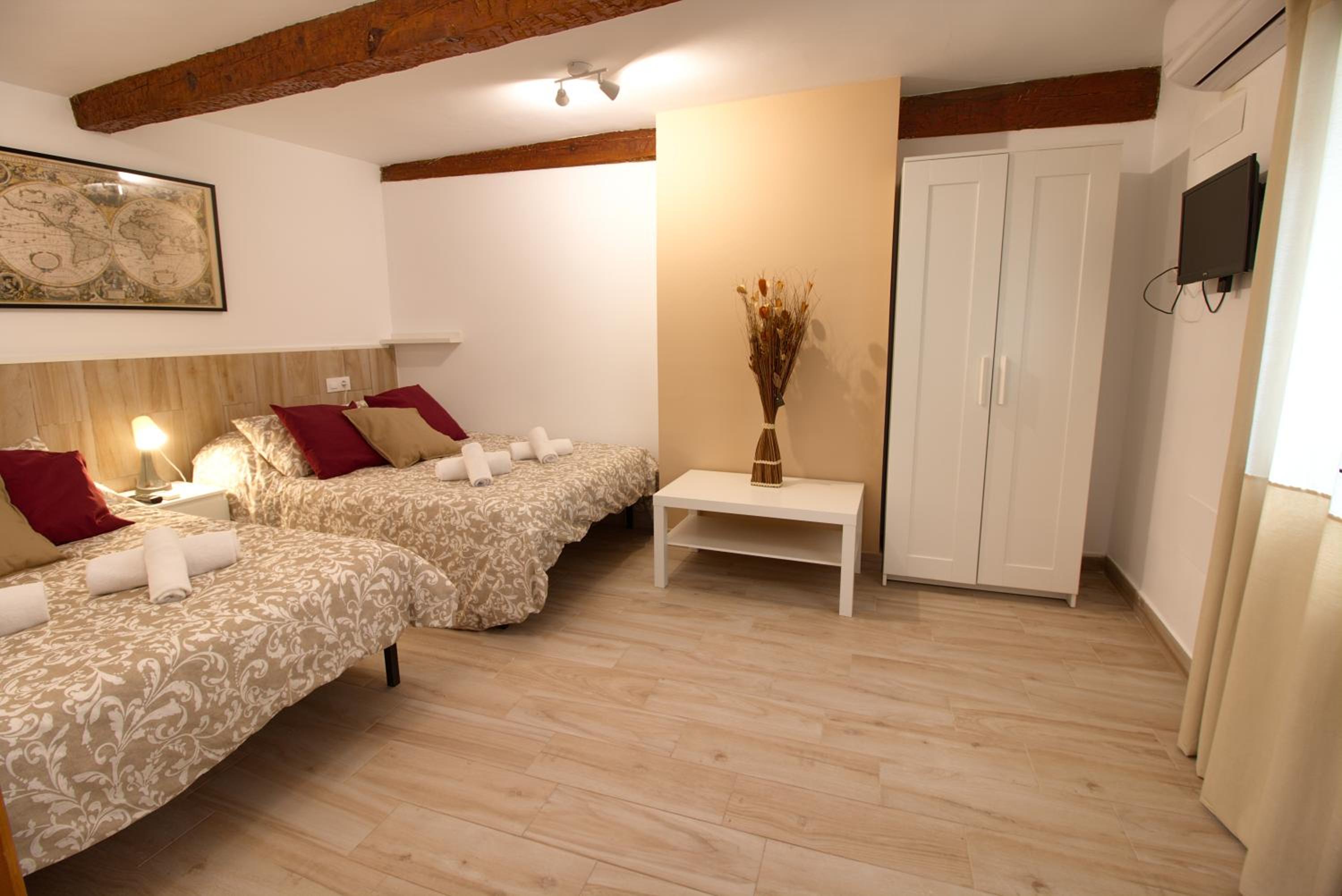 Two-Bedroom Apartment - Photo 4