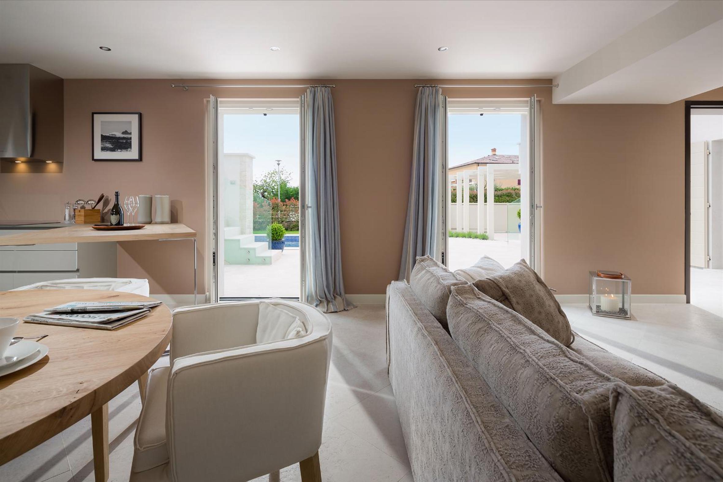 Three-Bedroom Villa photo 1
