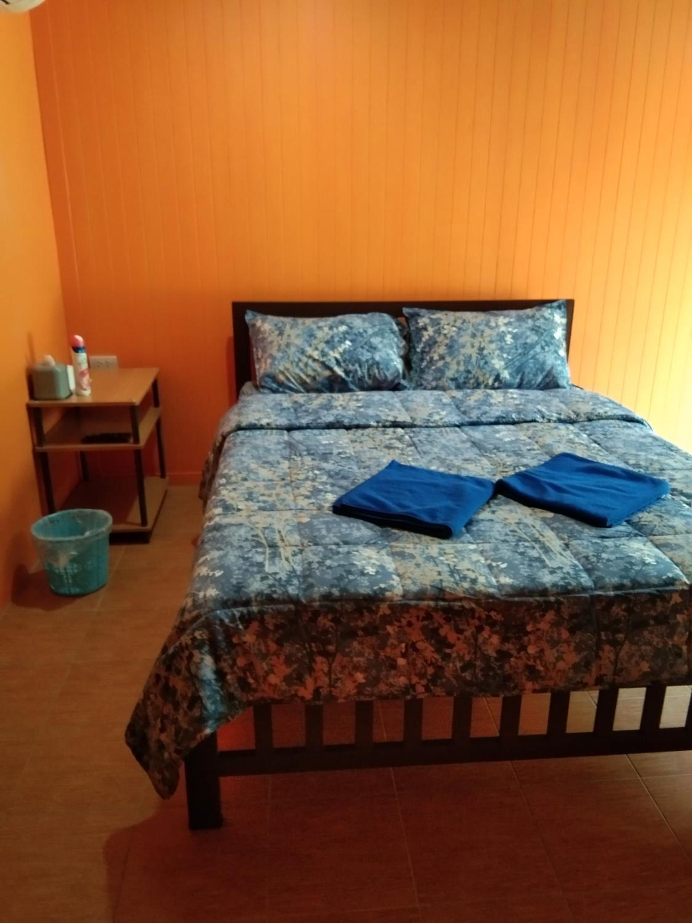 One-Bedroom House - Photo 12