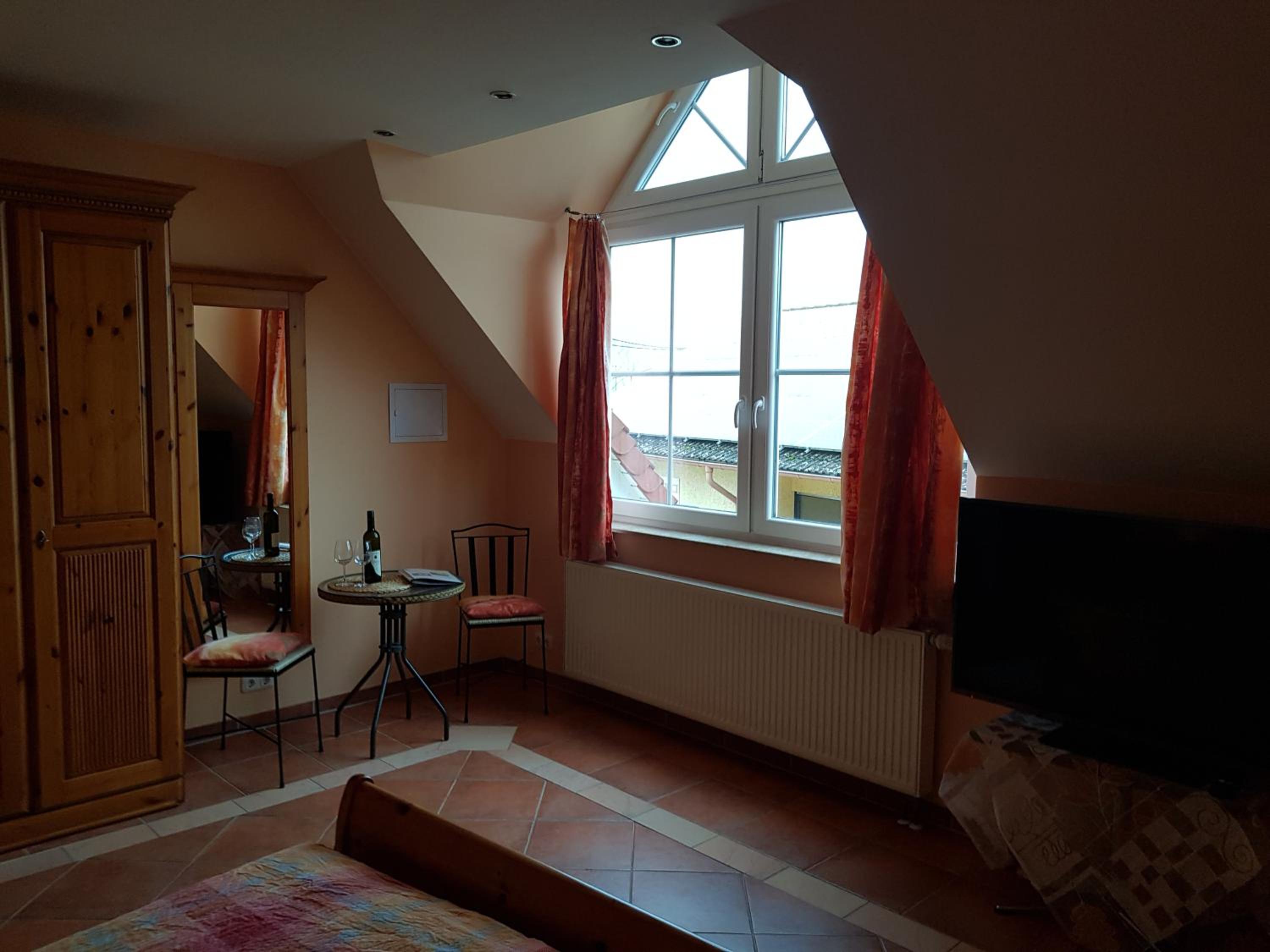 Double Room with Private Bathroom photo 1