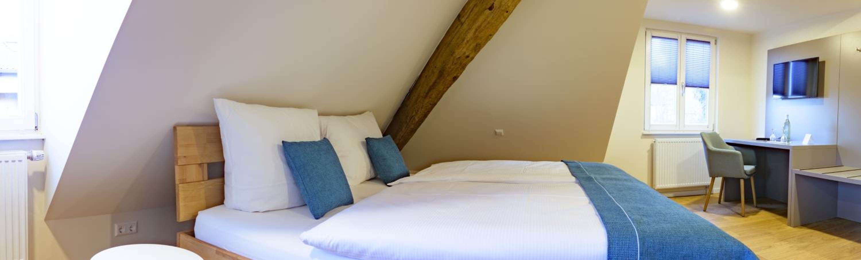 Large Double Room photo 1