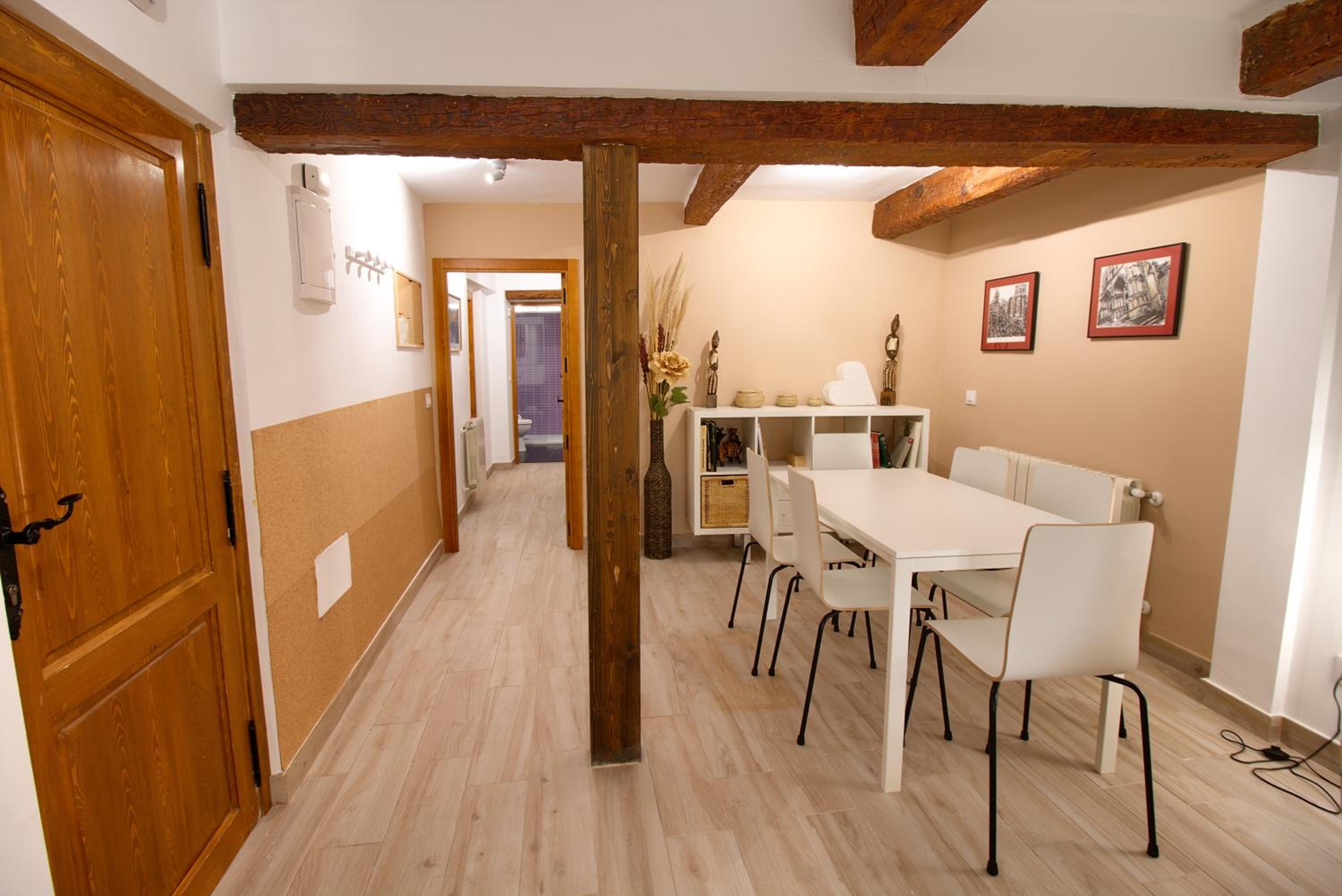 Two-Bedroom Apartment - Photo 22