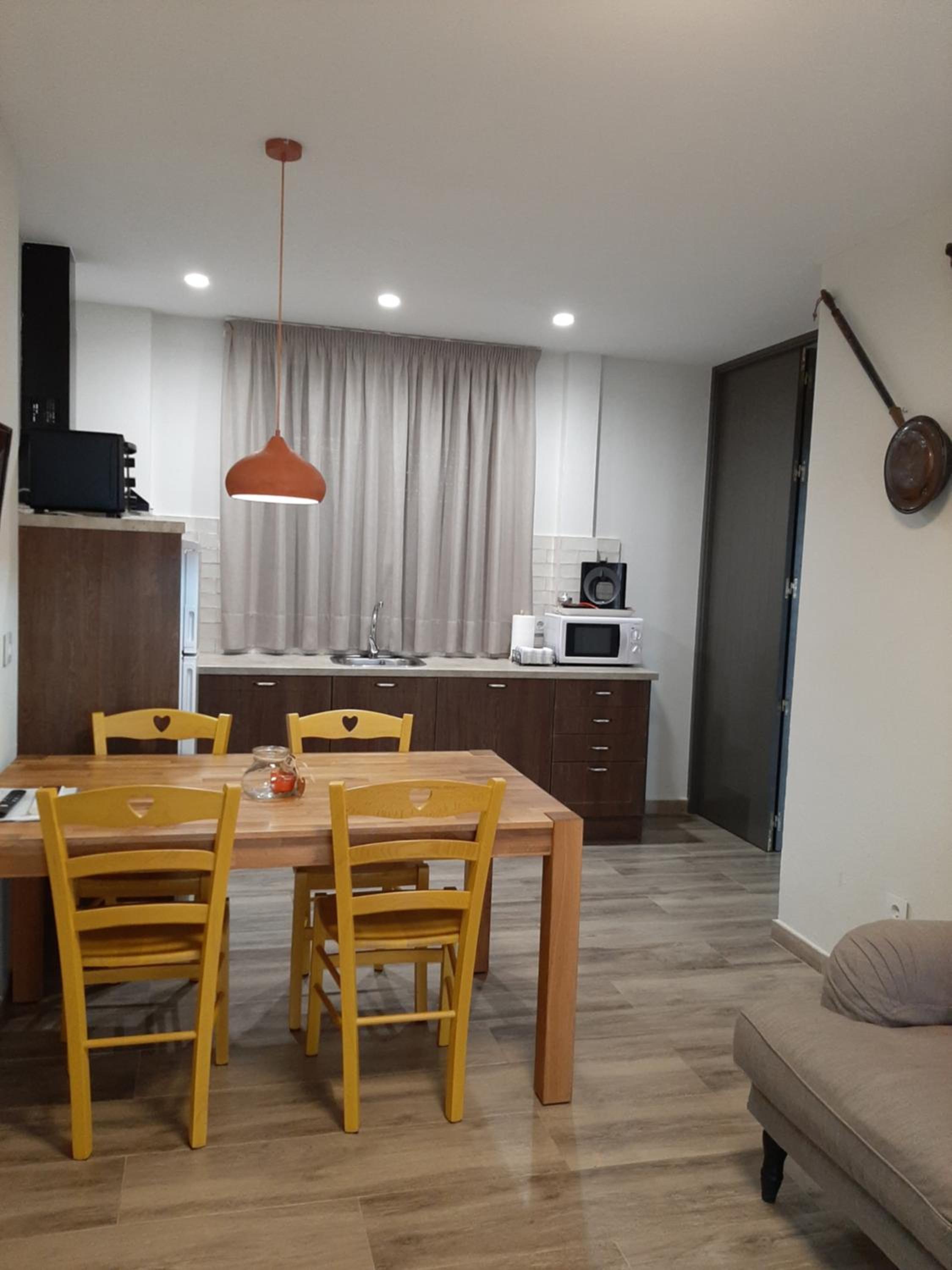 Apartment with Mountain View photo 2