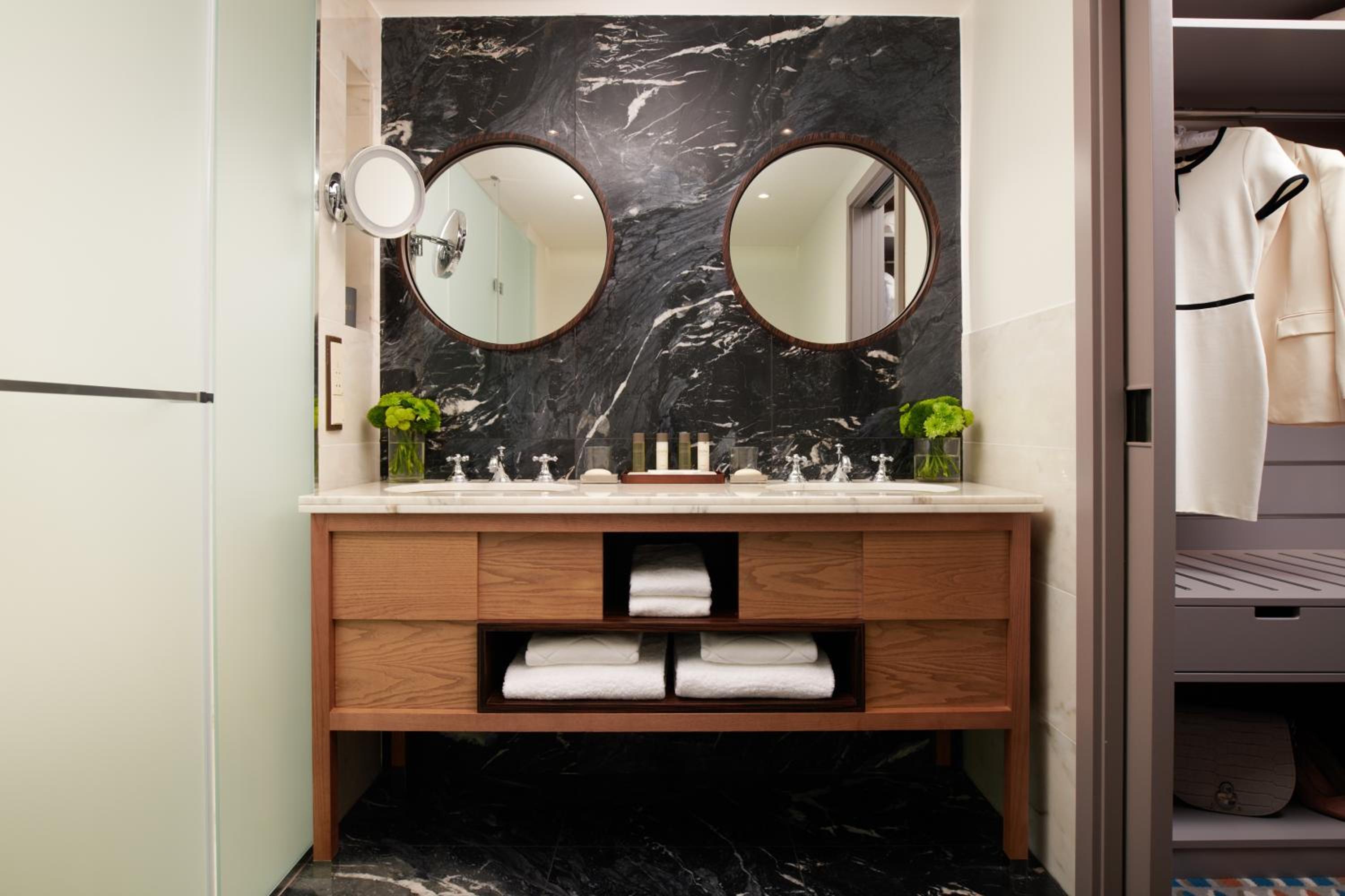 Lisbon Suite - Photo 3