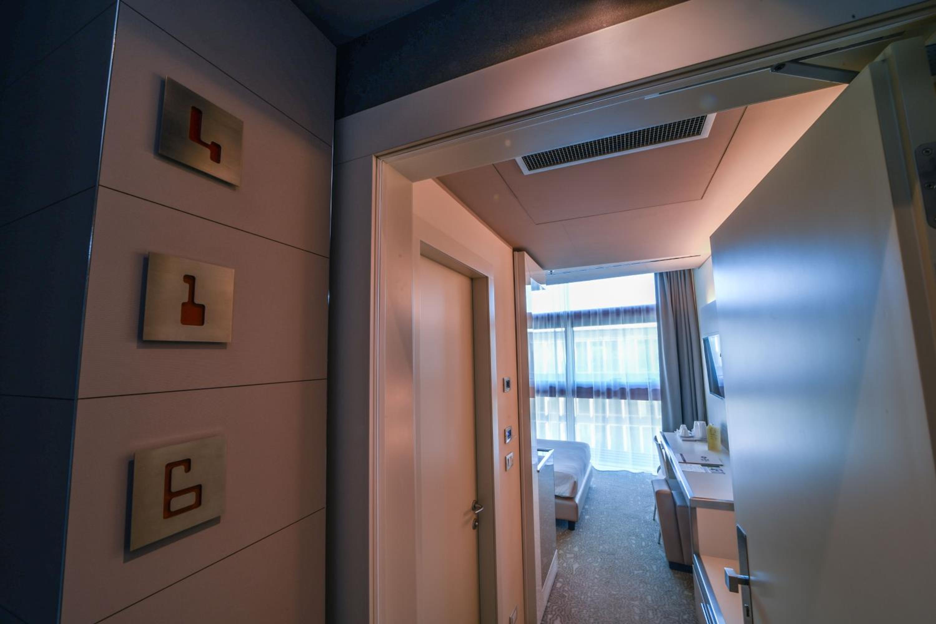 Standard Single Room - Photo 5