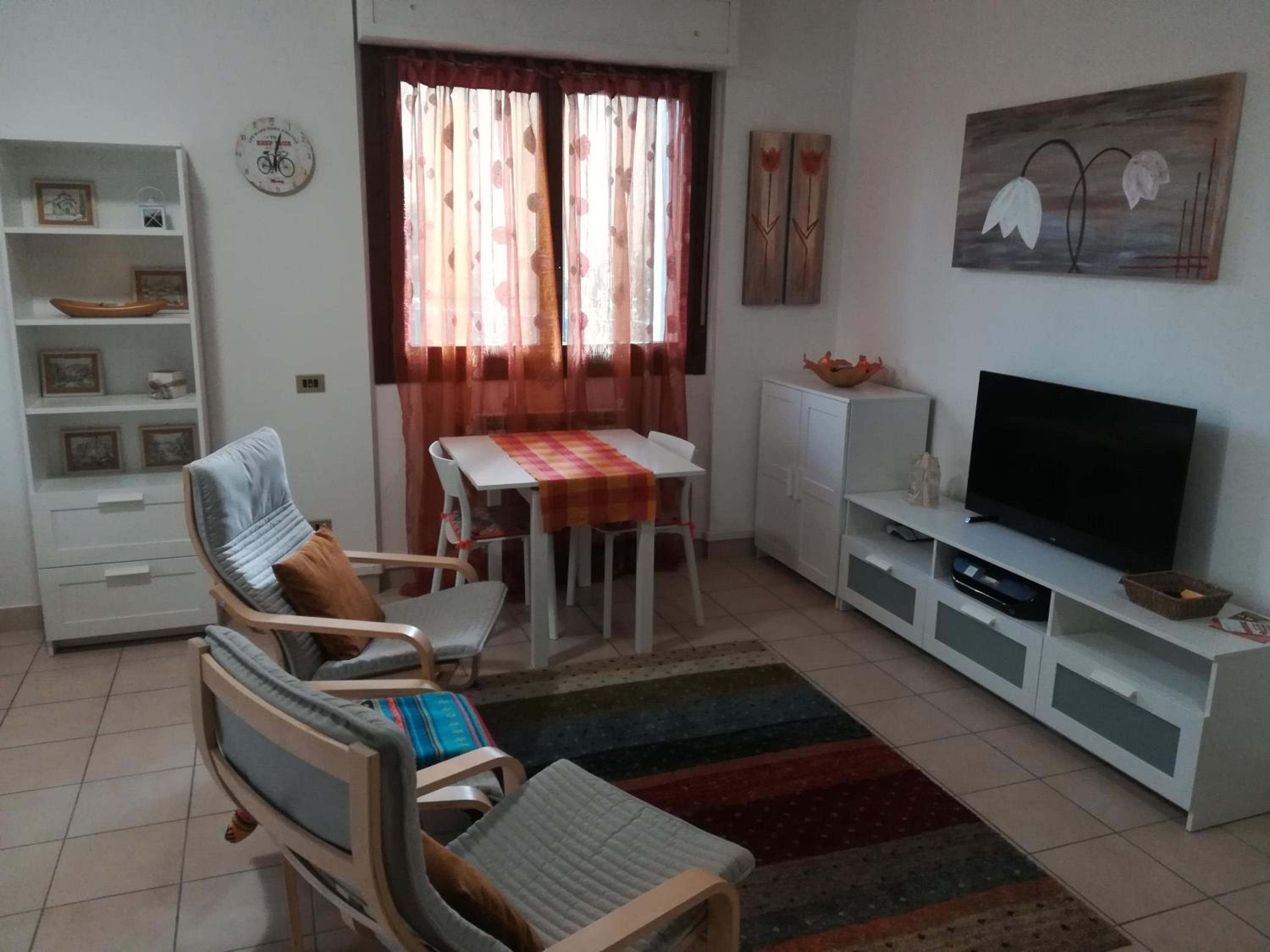 One-Bedroom Apartment - Photo 21