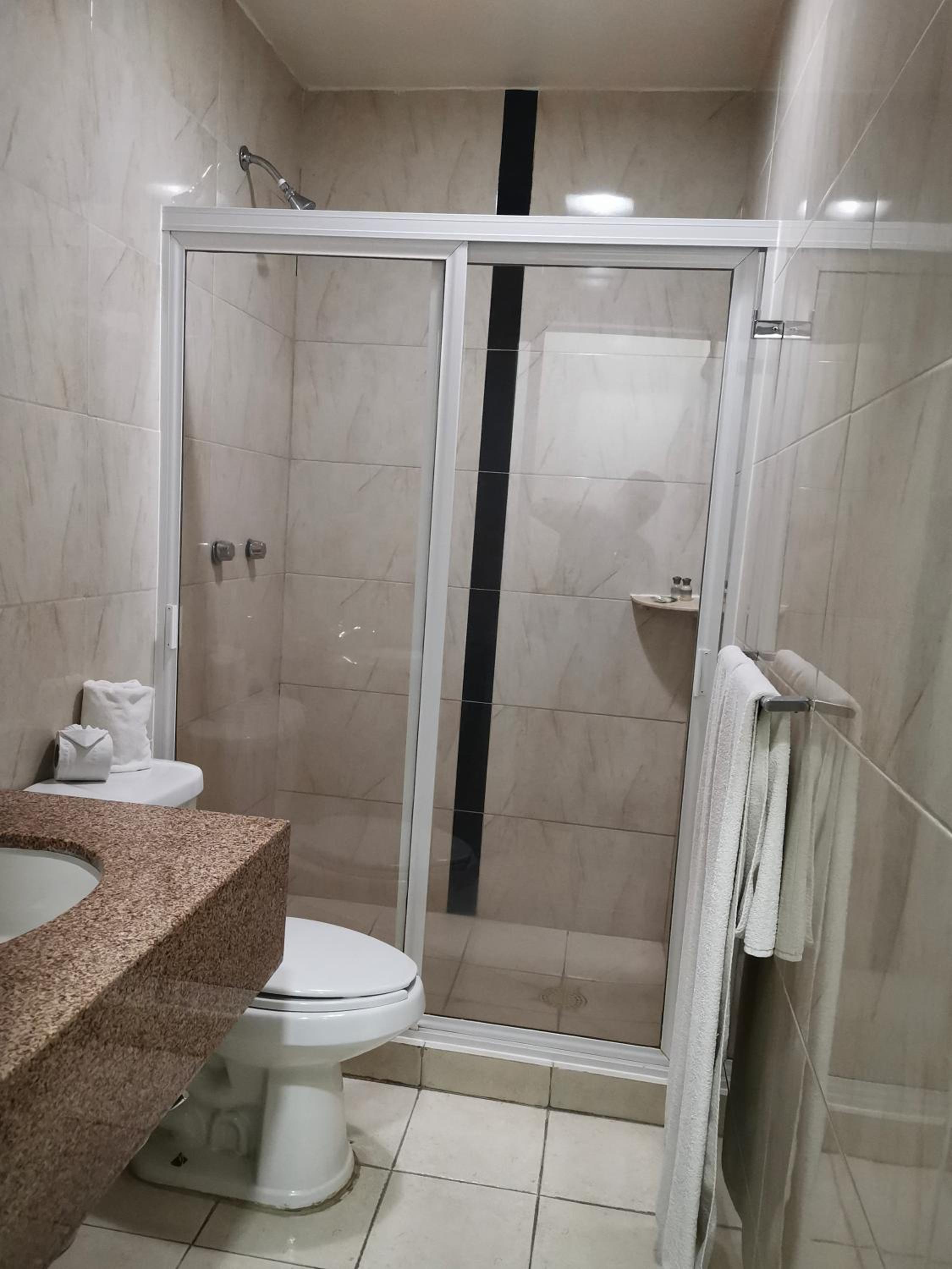 Deluxe Room - Photo 4