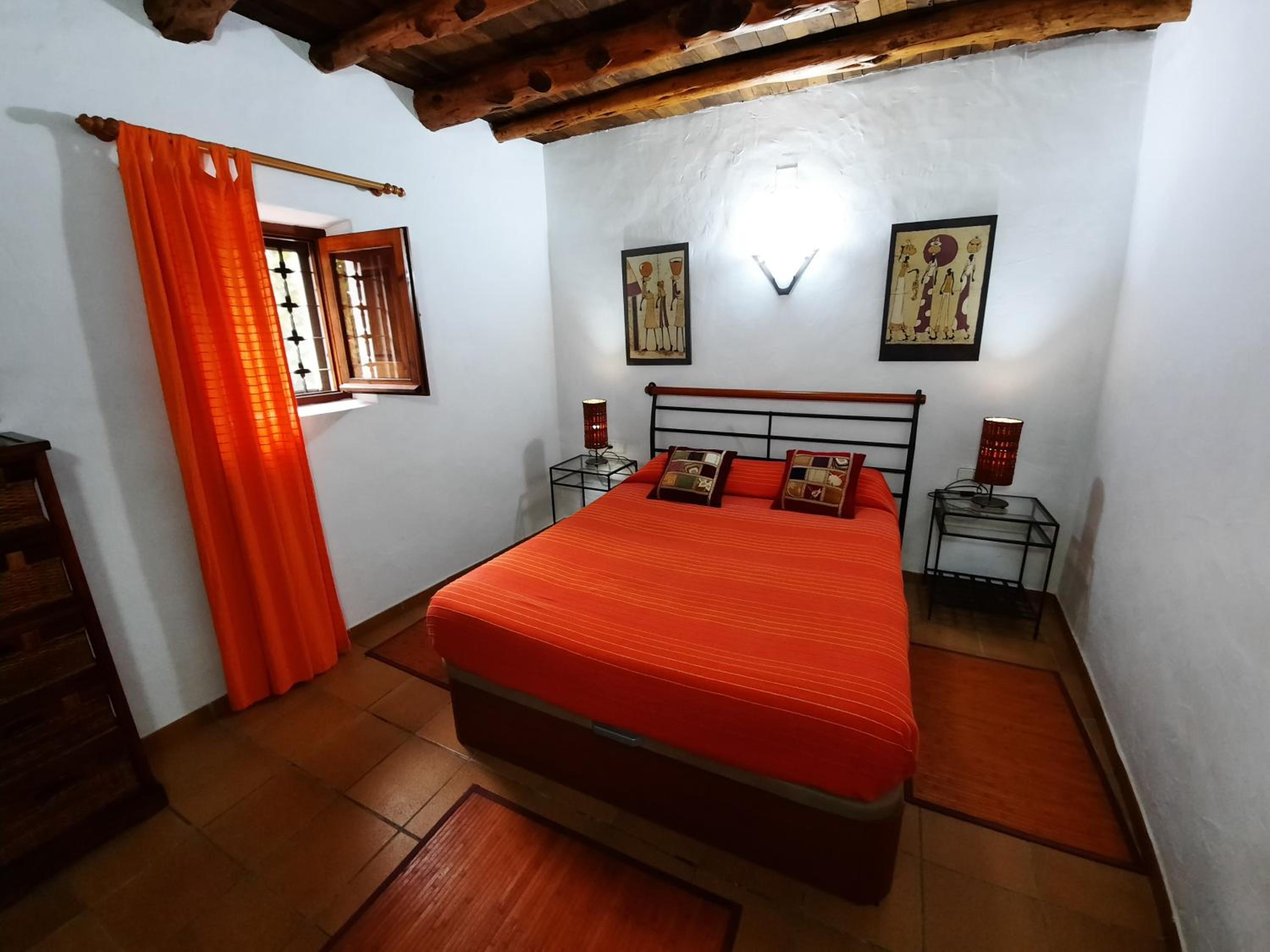 Casa de cuatro habitaciones