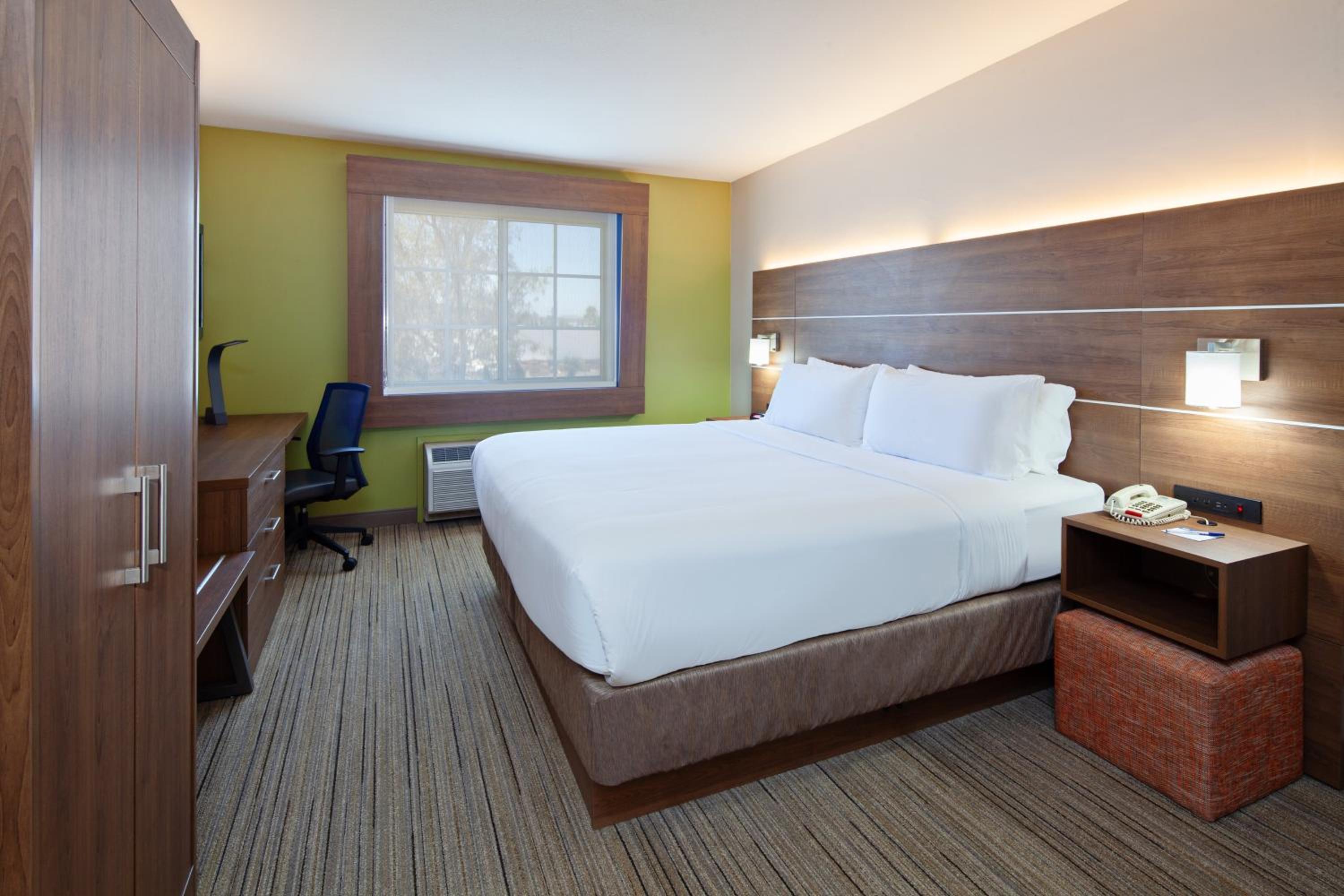 Standard Room - Photo 1