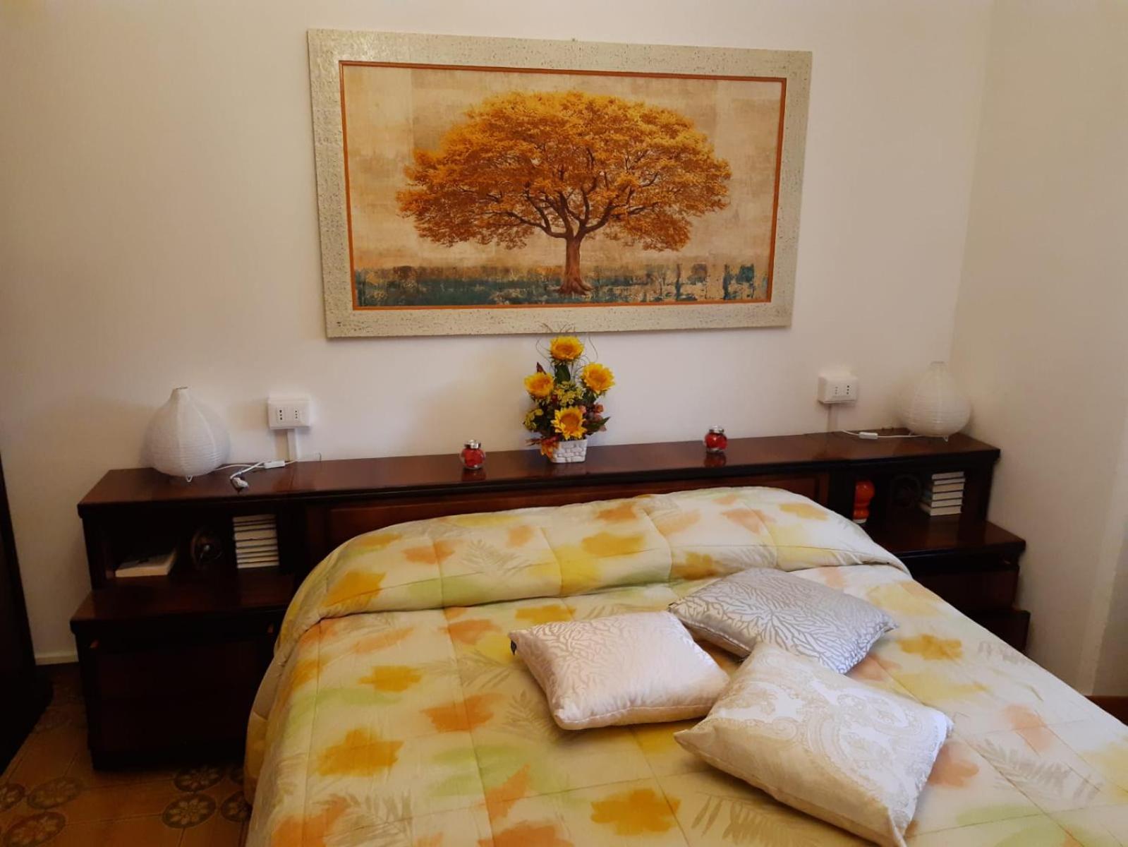 Three-Bedroom House - Photo 1