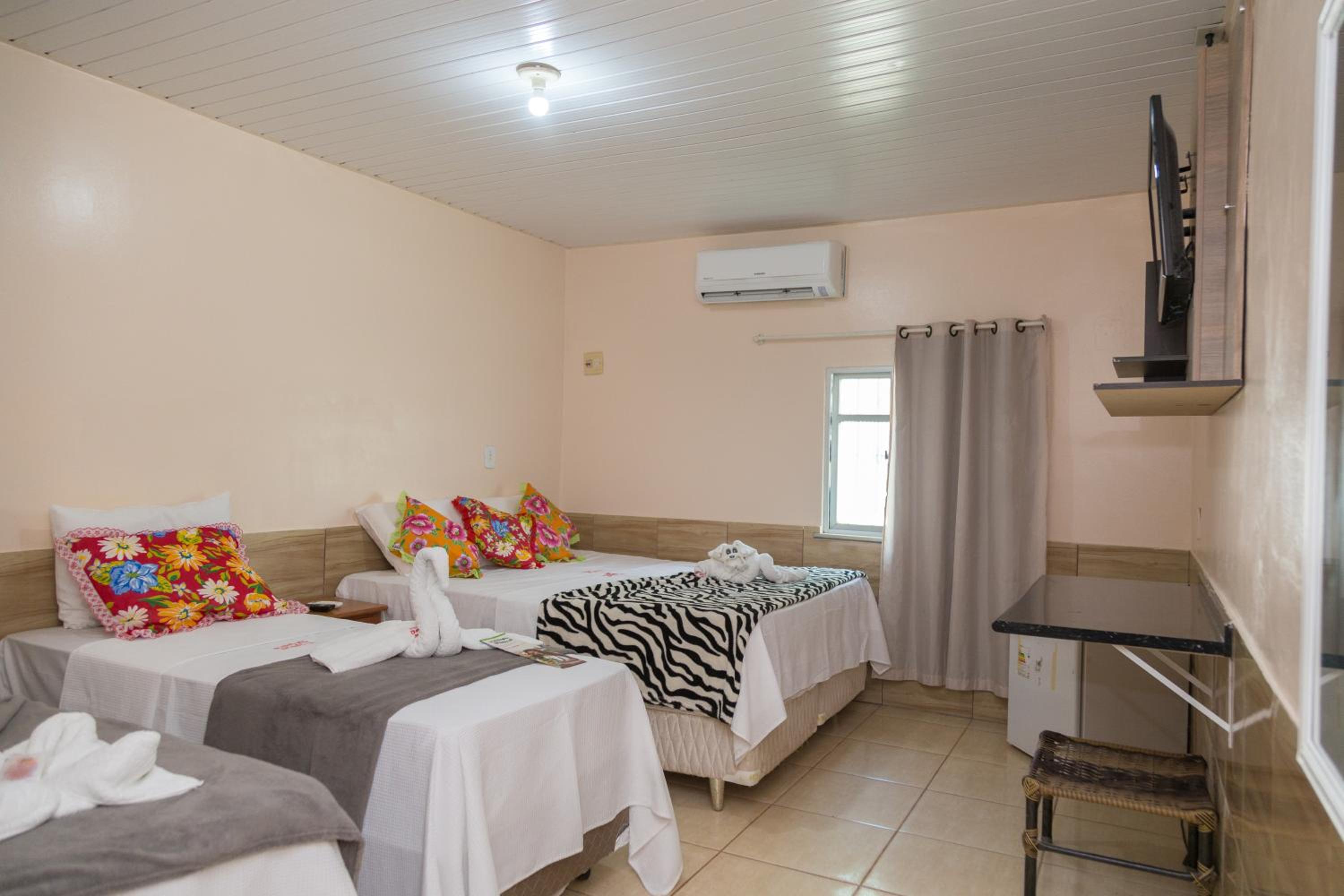 Quadruple Room - Photo 2