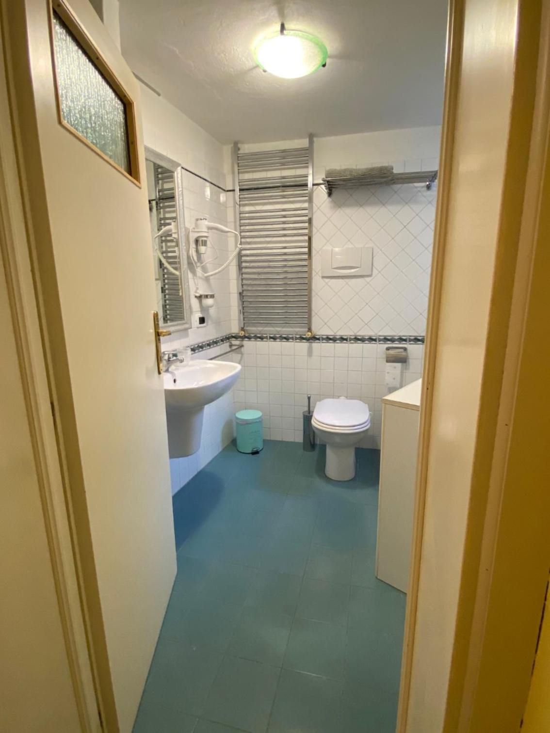 One-Bedroom Apartment - Photo 30