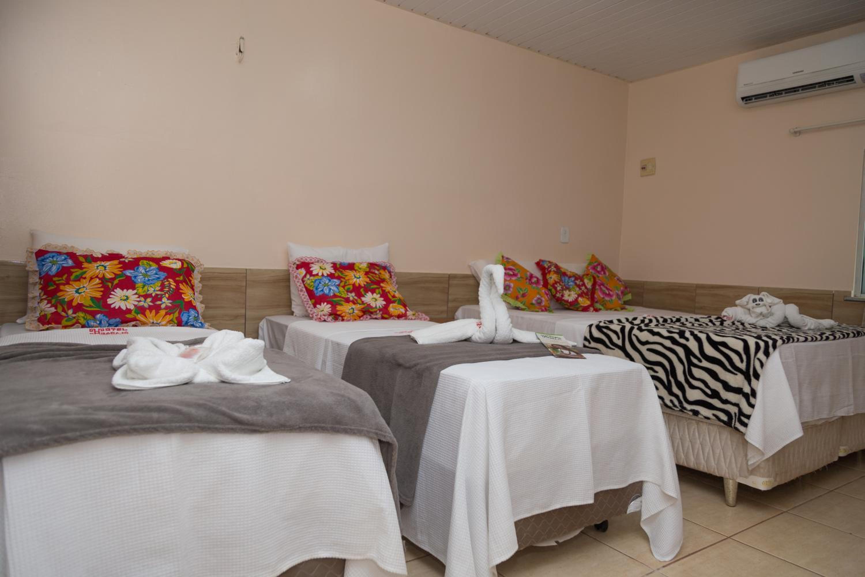 Quadruple Room - Photo 3