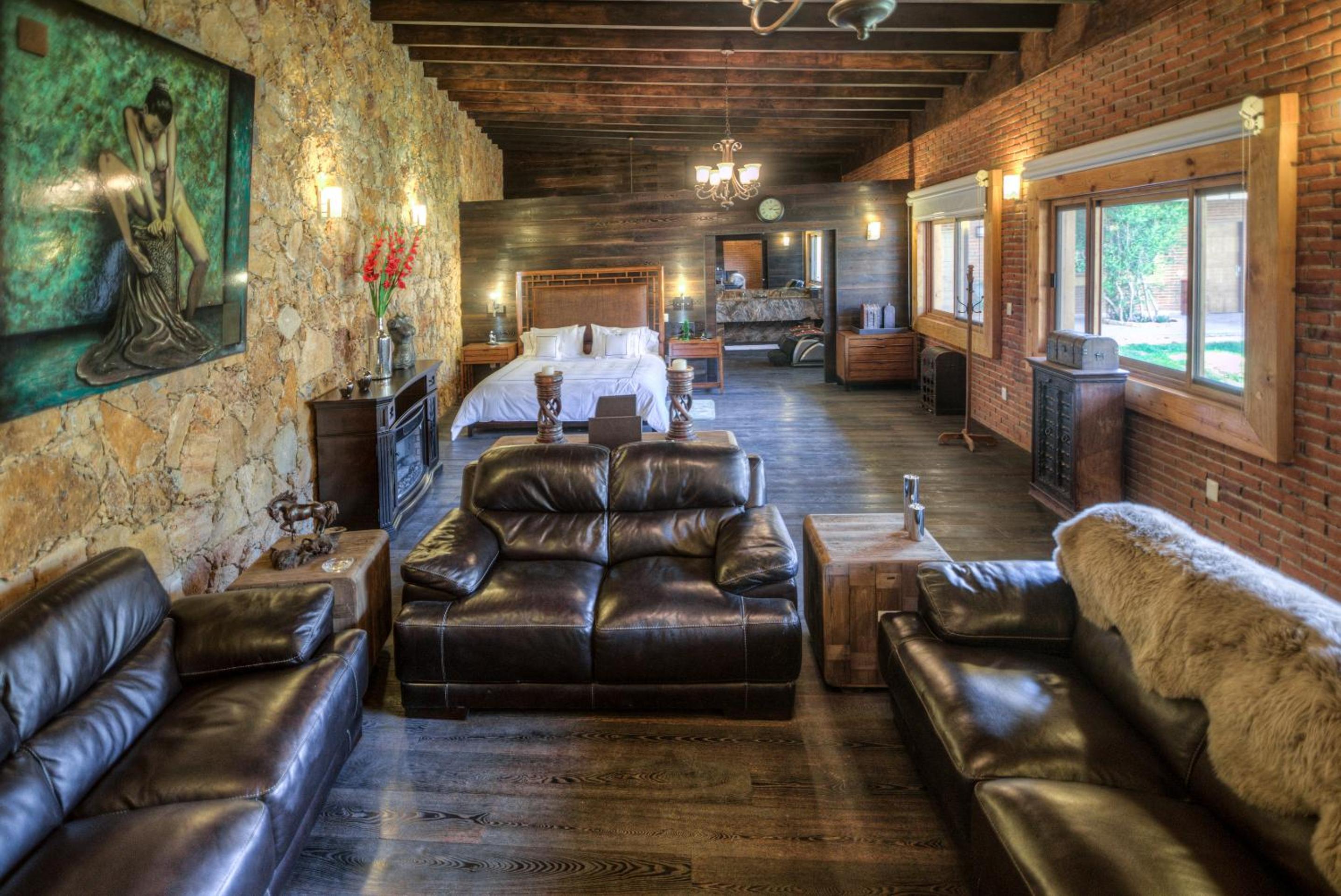 Superior King Room photo 2