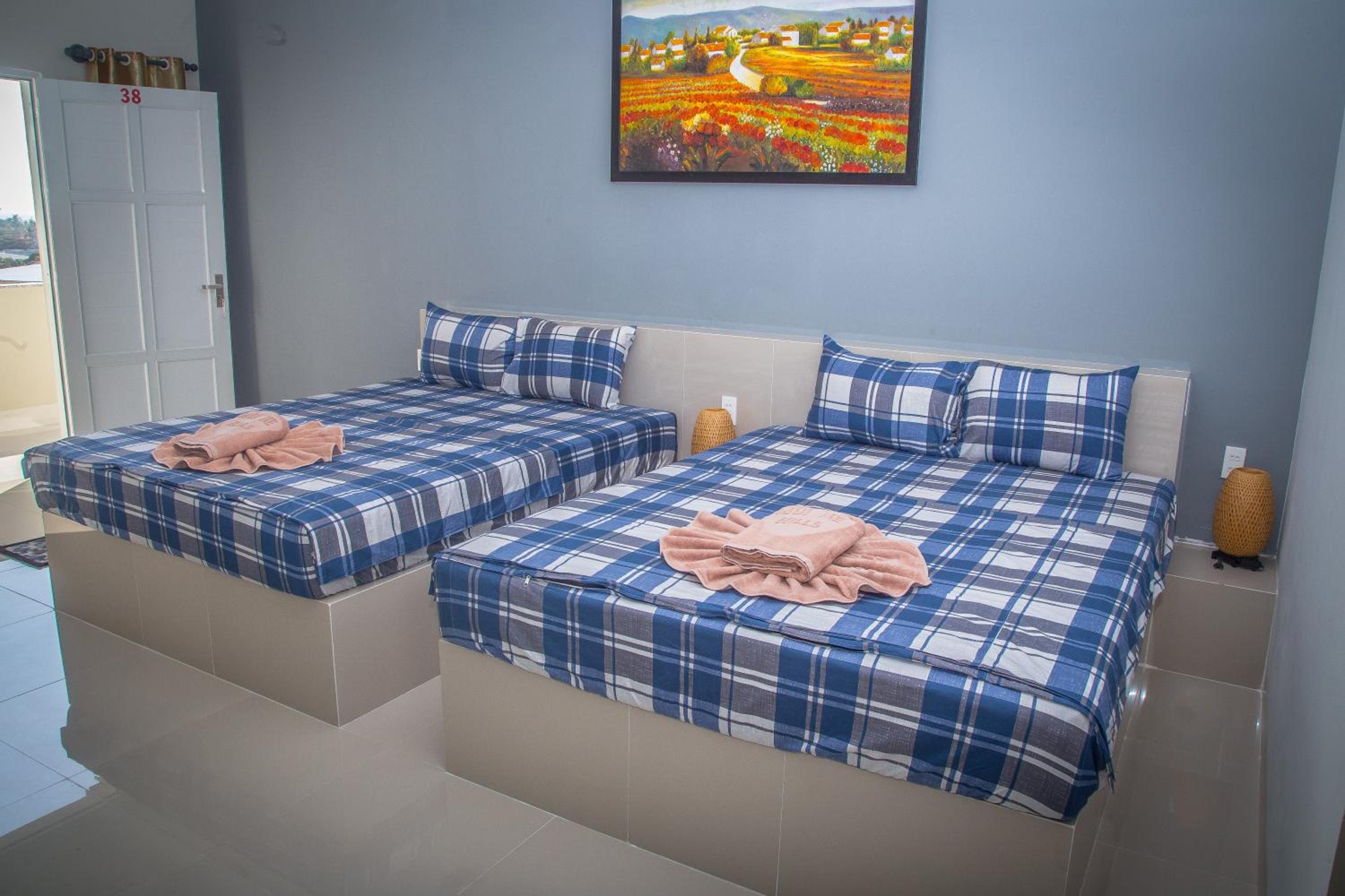 Family Room (4 Adults) - Photo 1