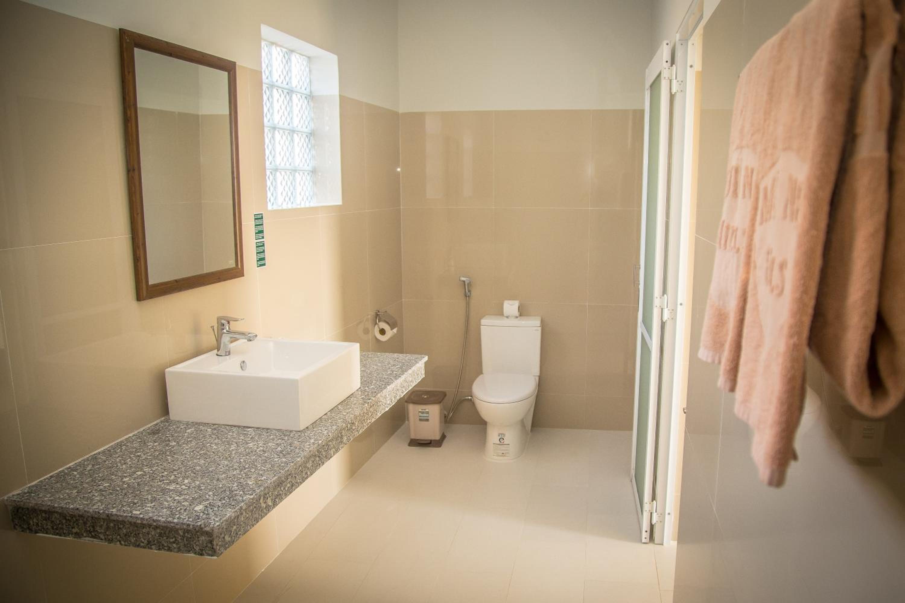 Standard Double Room - Photo 3
