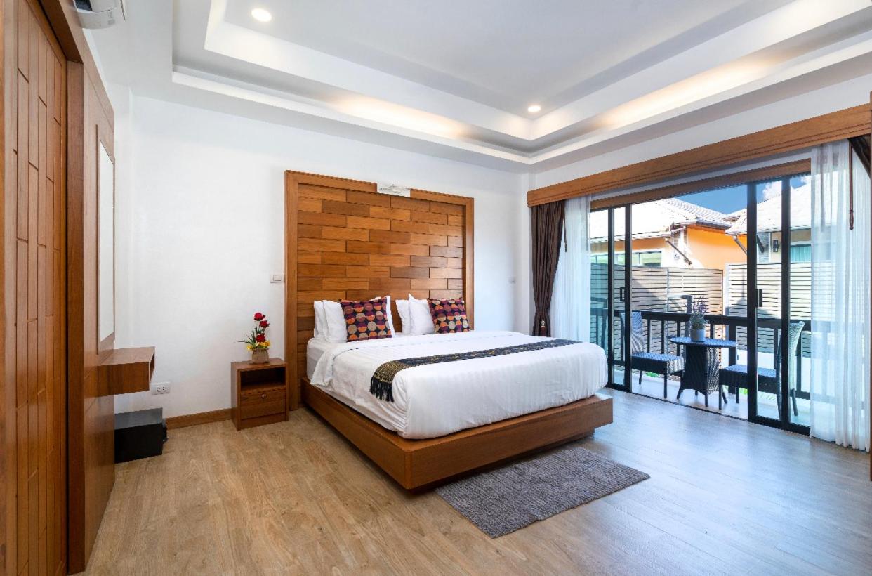 Three-Bedroom Villa photo 2