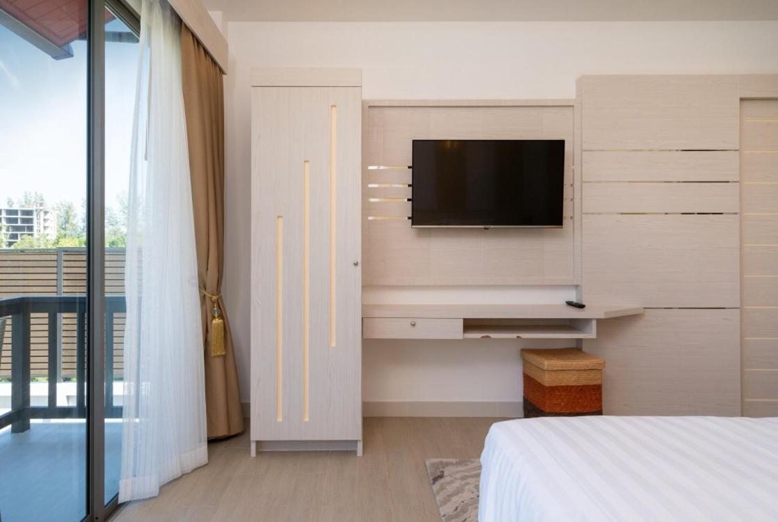 Three-Bedroom Villa - Photo 3