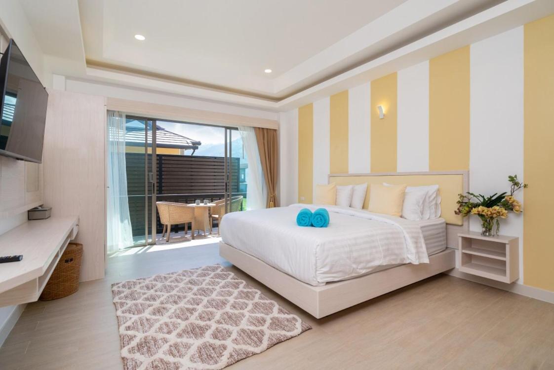 Three-Bedroom Villa - Photo 11