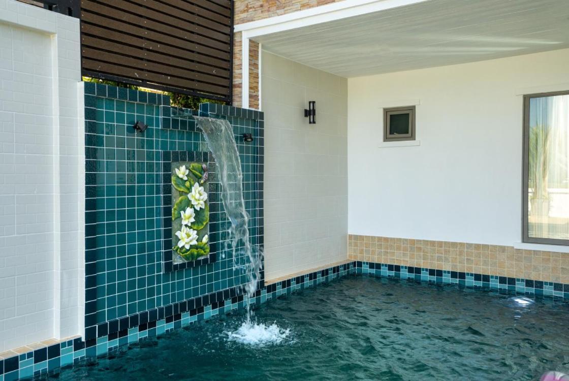 Three-Bedroom Villa - Photo 15