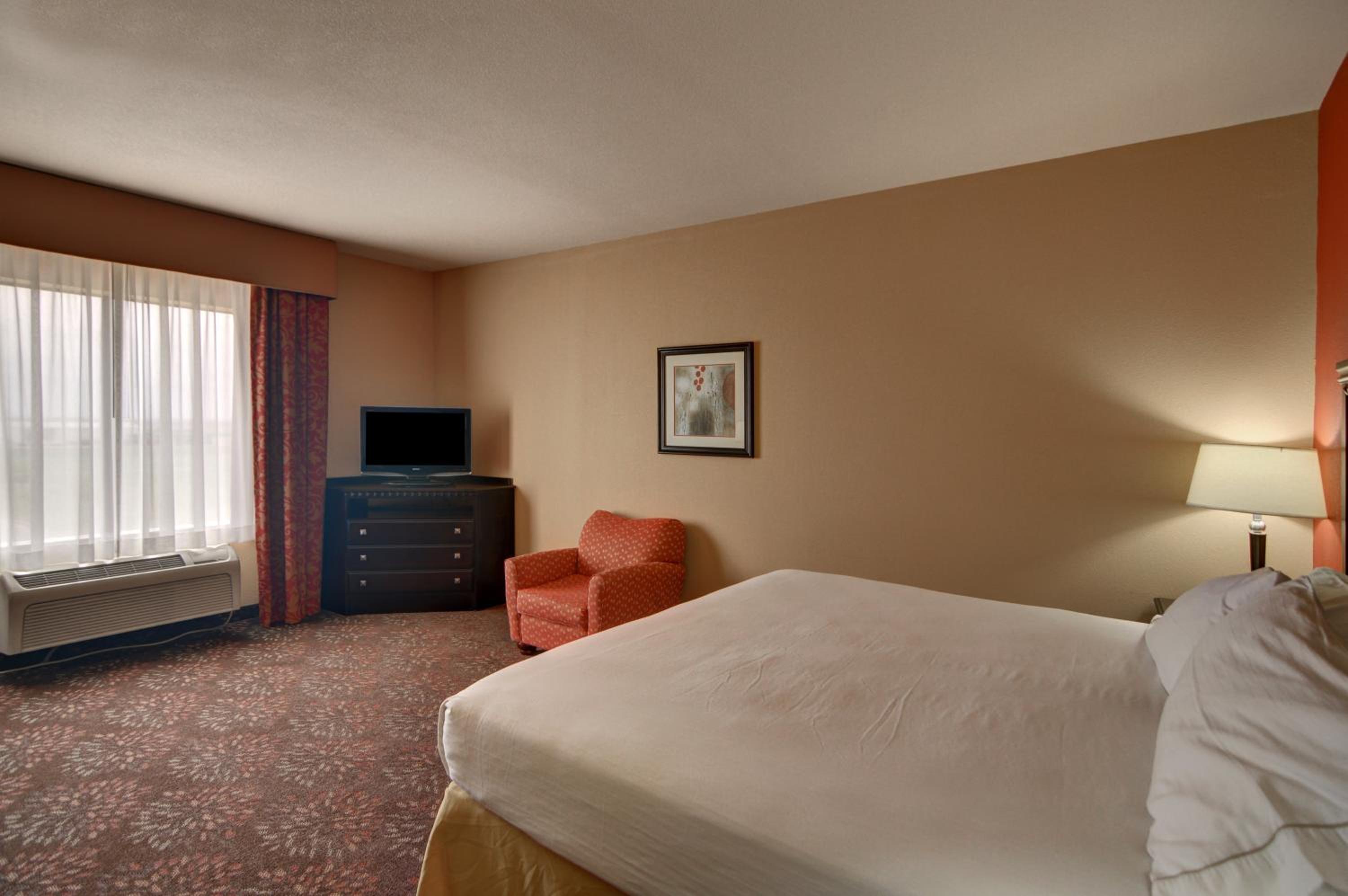 Standard King Room - Photo 1