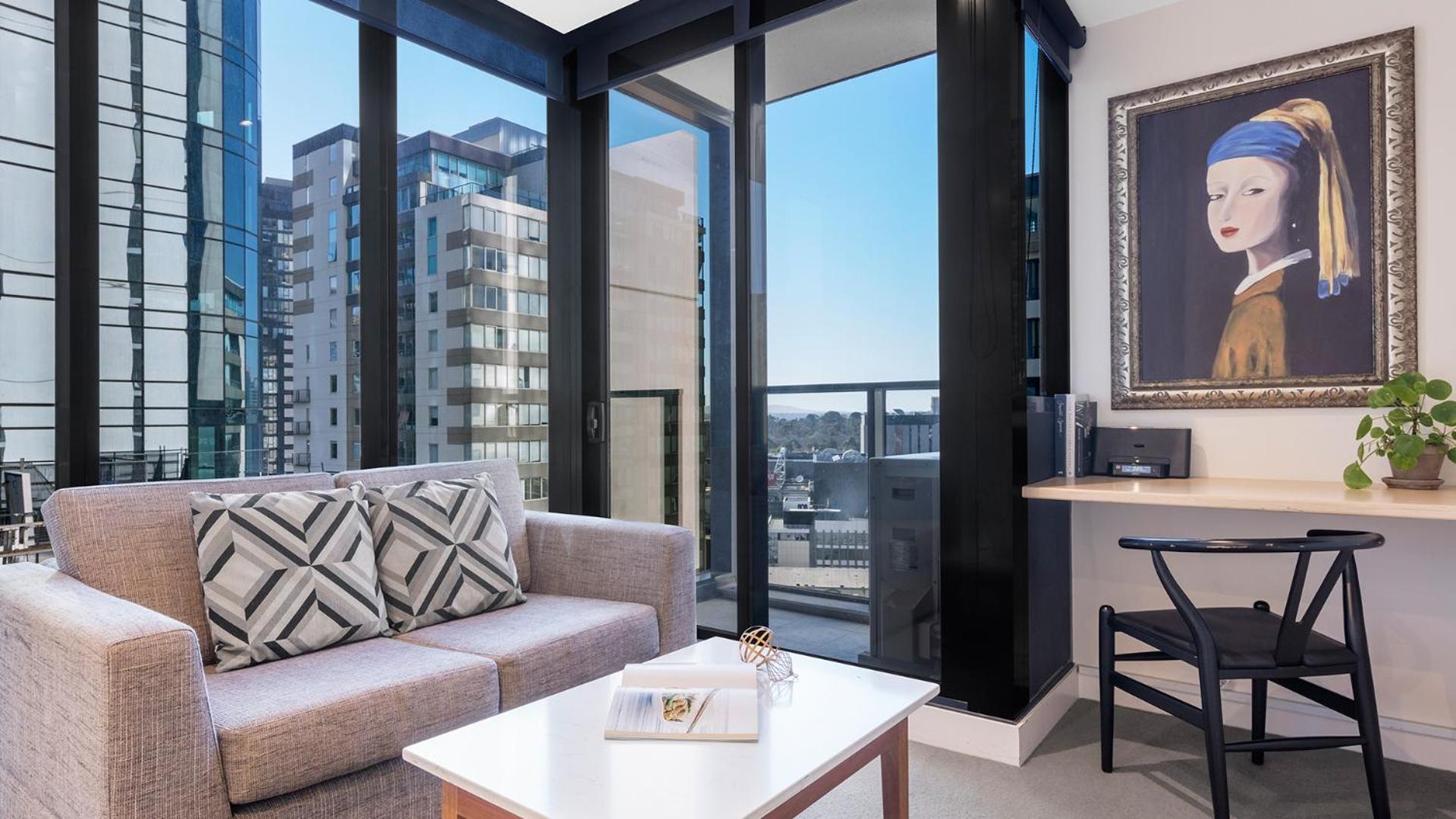 Studio Apartment photo 2
