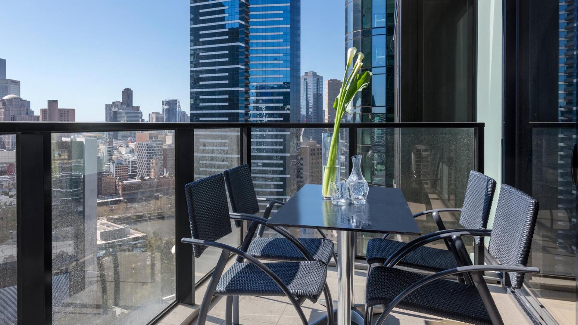 Two-Bedroom Apartment - City View photo 2