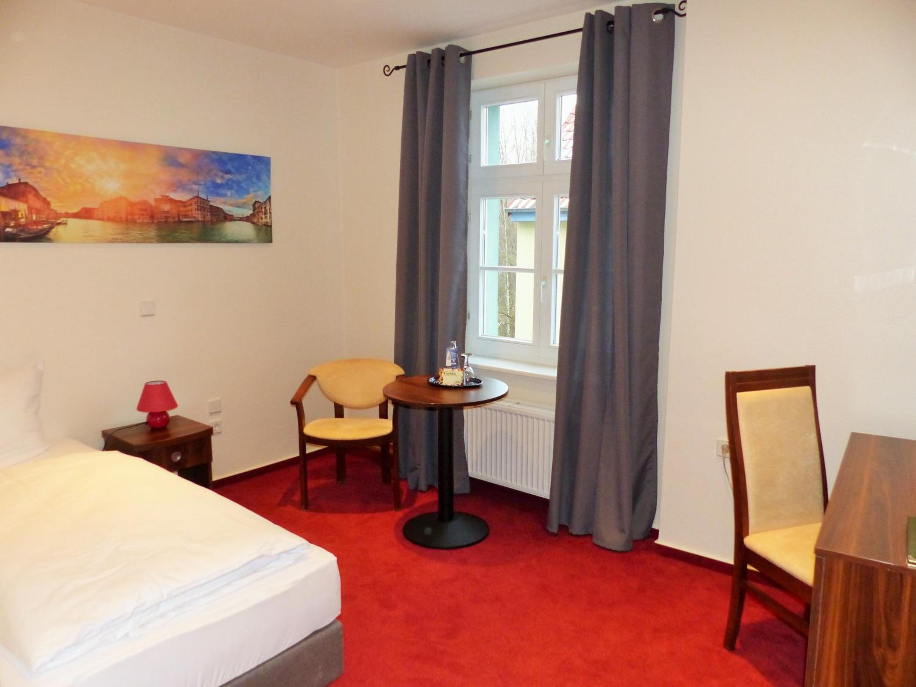 Comfort Single Room