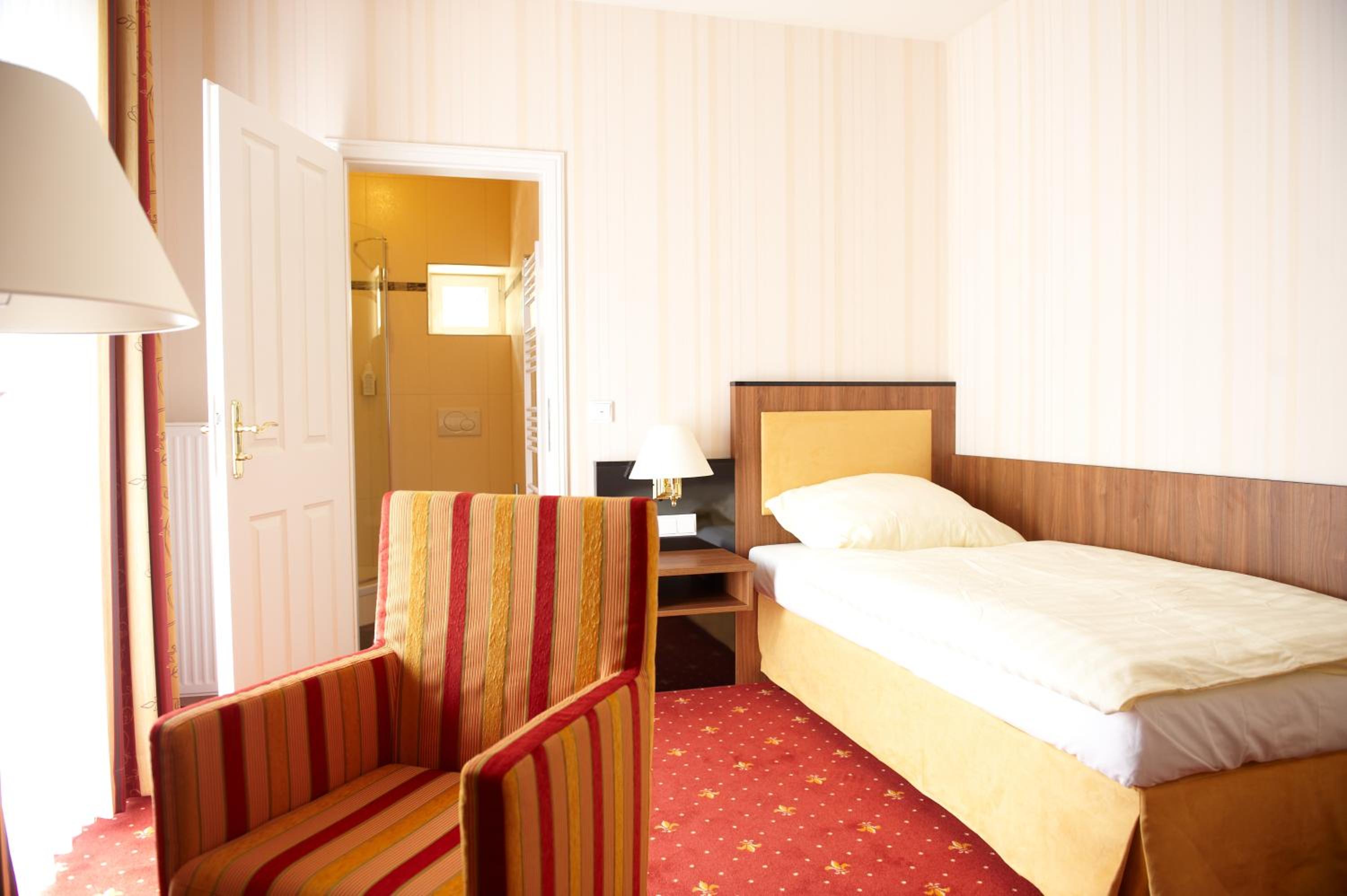 Comfort Single Room