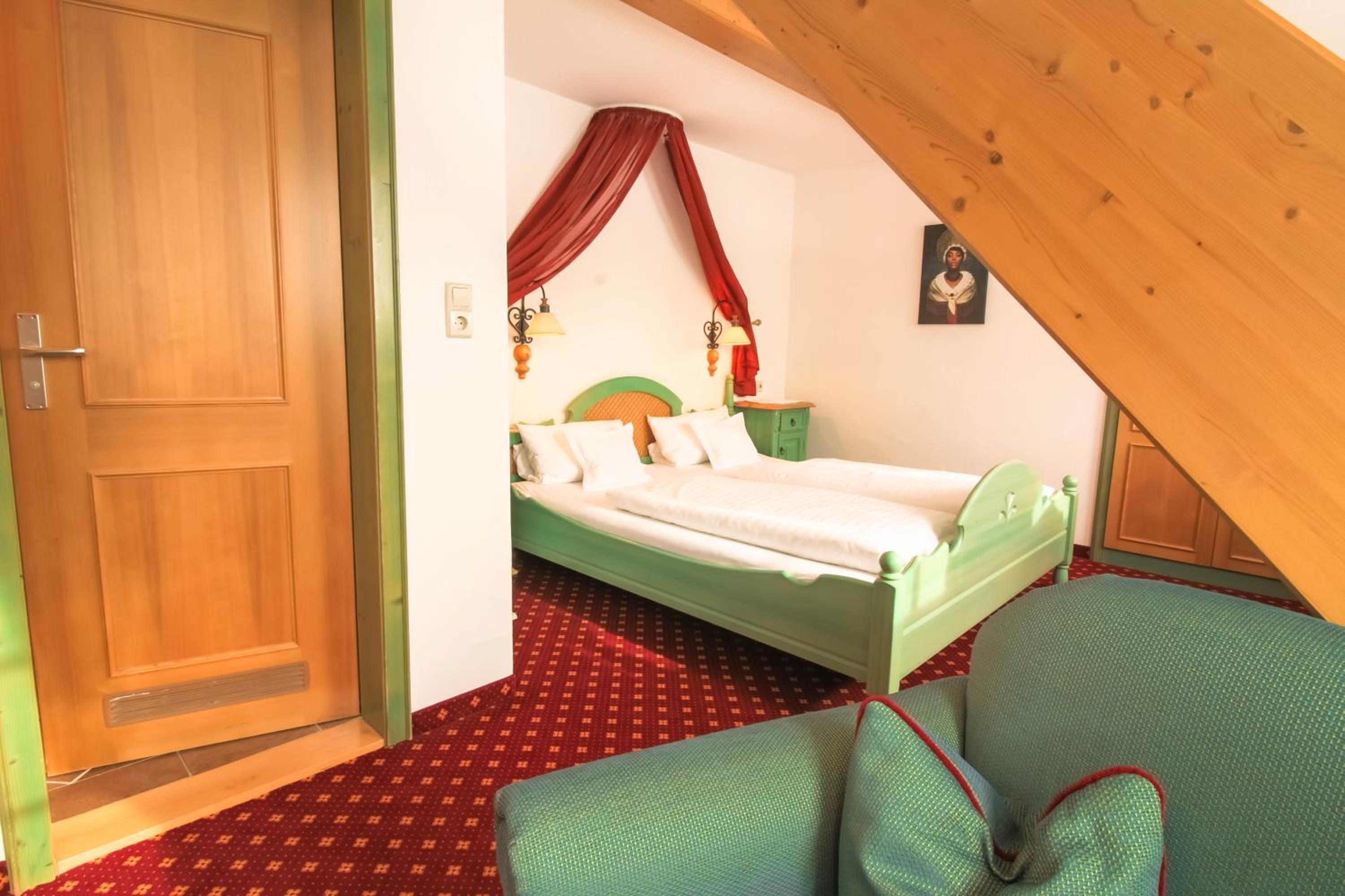Small Double Room photo 1