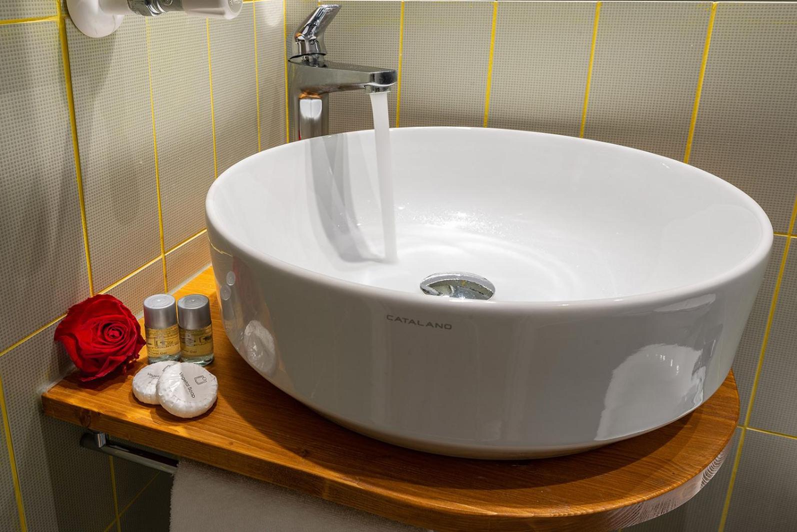 Single Room with Private External Bathroom photo 2