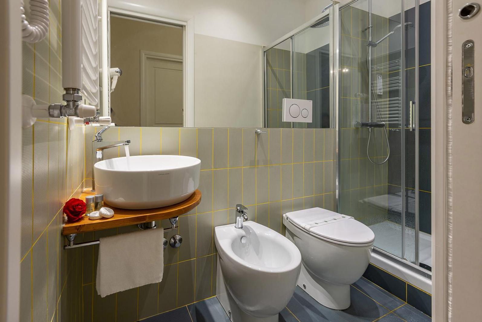 Single Room with Private External Bathroom photo 3