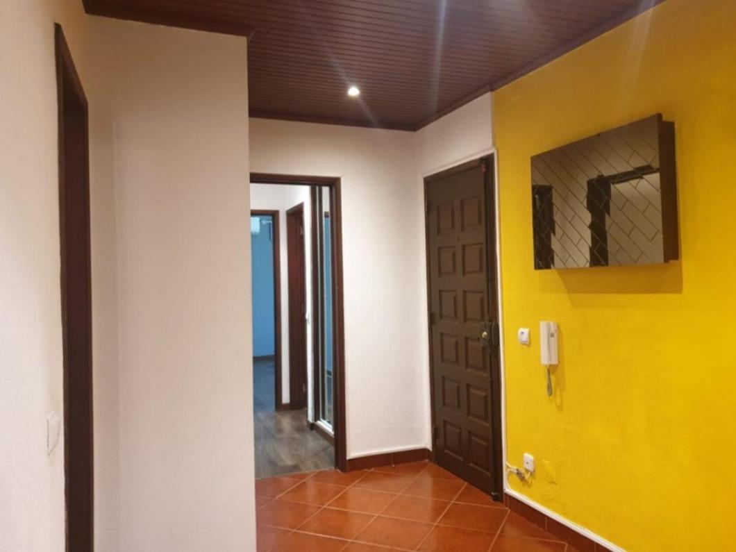 Three-Bedroom Apartment photo 2