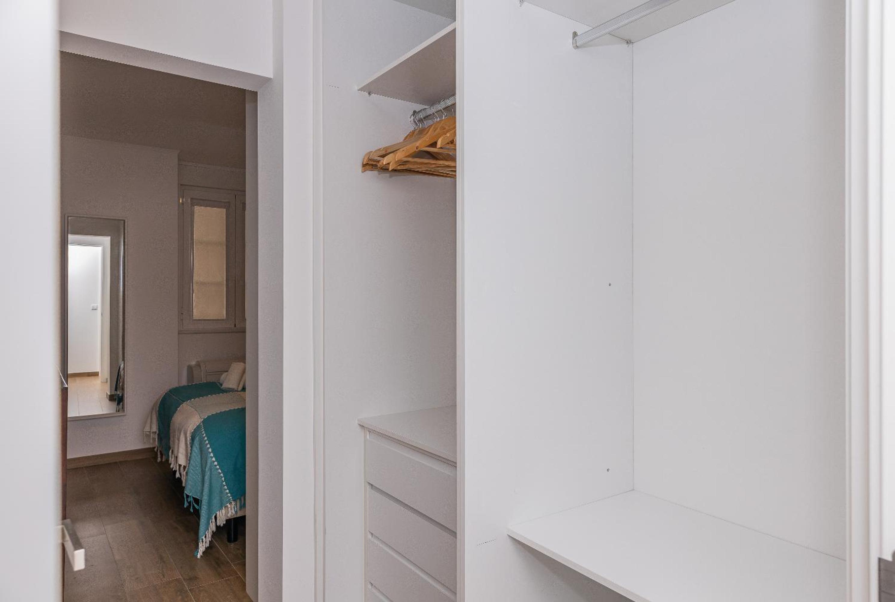 One-Bedroom Apartment - Photo 18