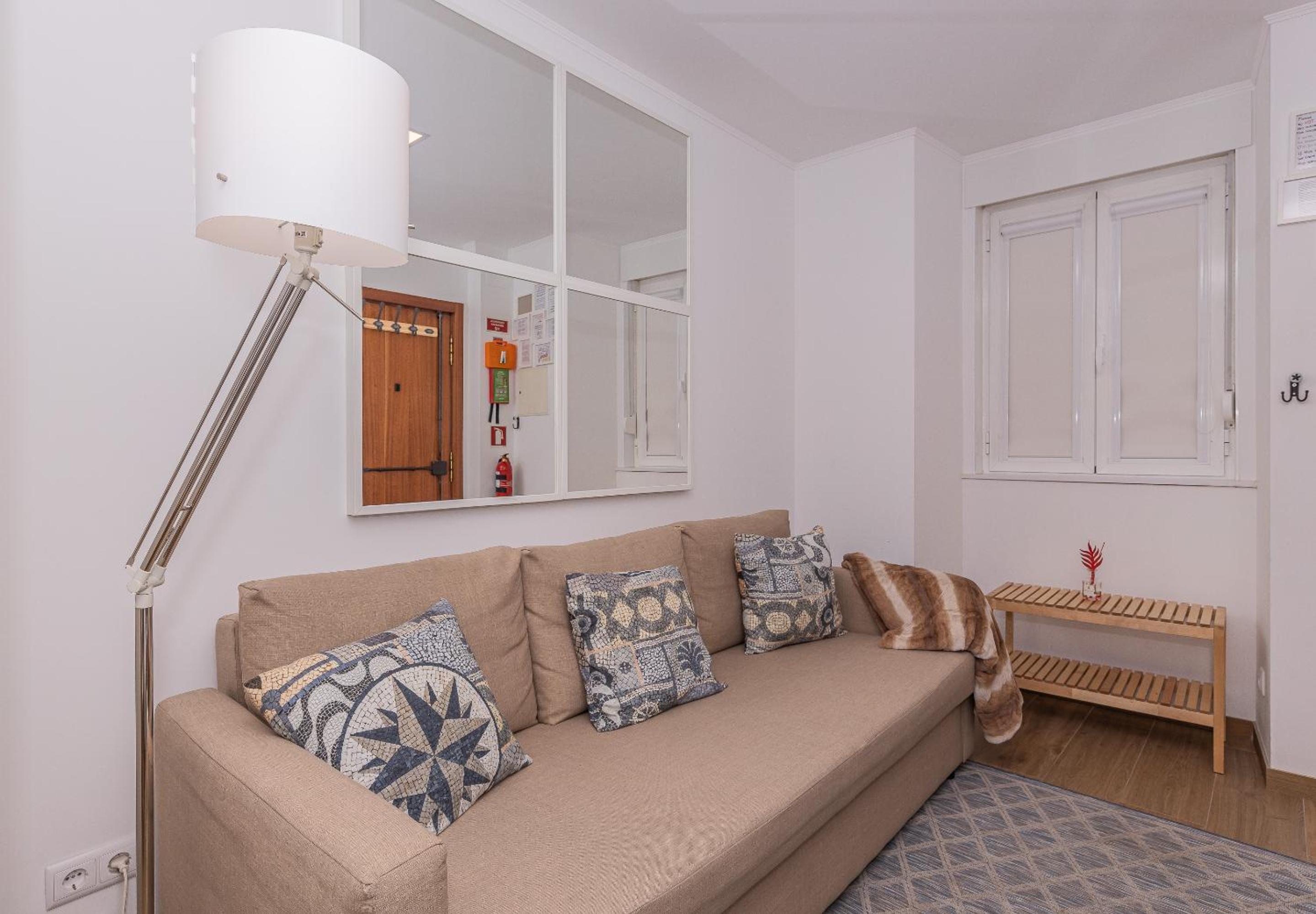 One-Bedroom Apartment - Photo 22