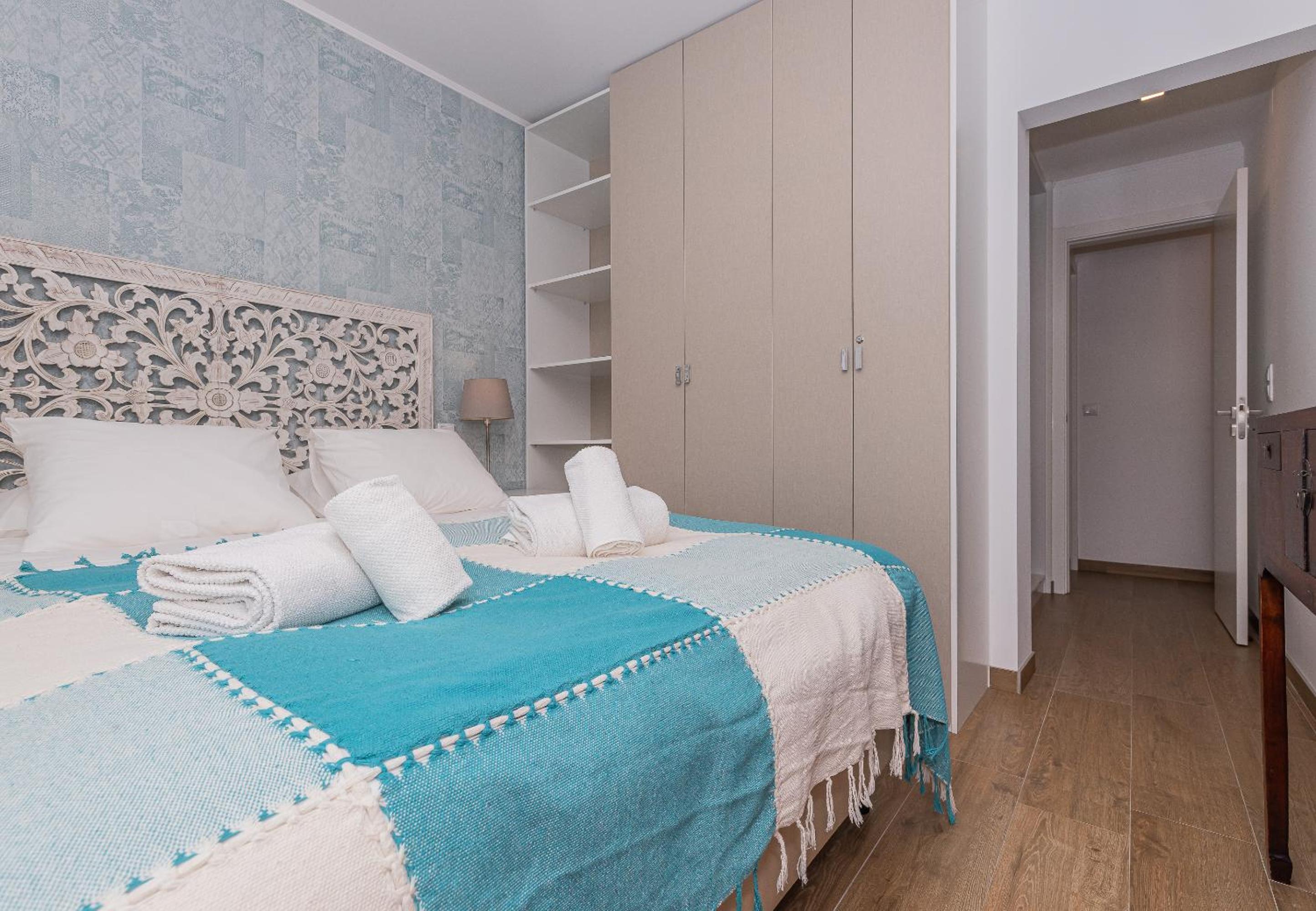 One-Bedroom Apartment - Photo 28
