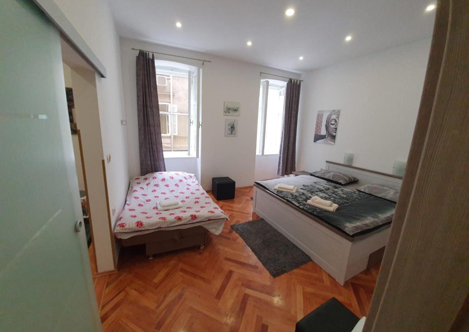 Apartment - Photo 9