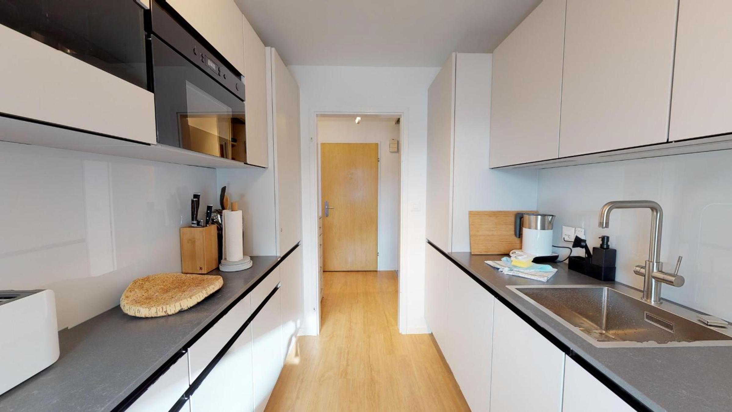 Apartment with Mountain View photo 3
