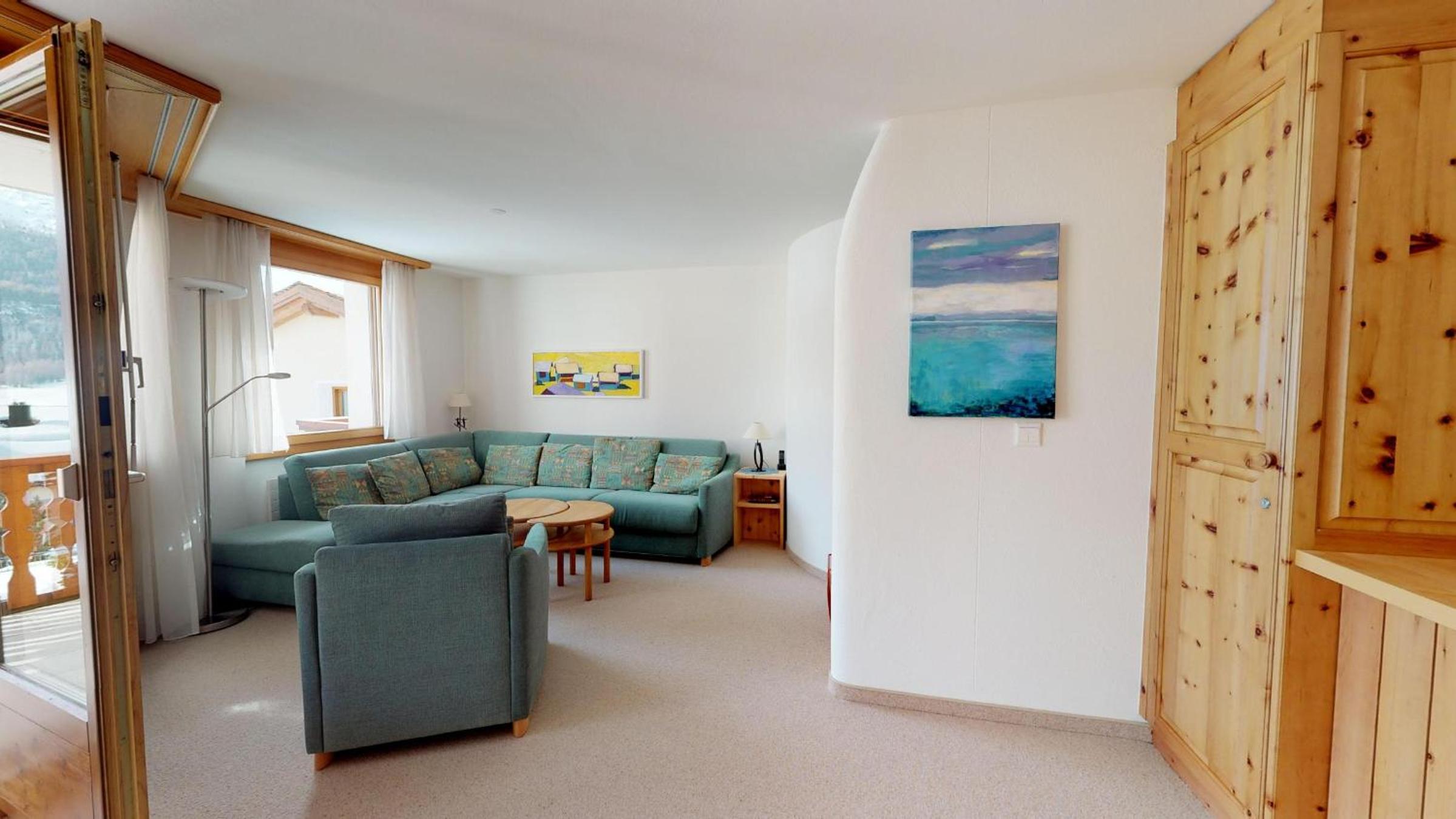 Apartment with Mountain View photo 1
