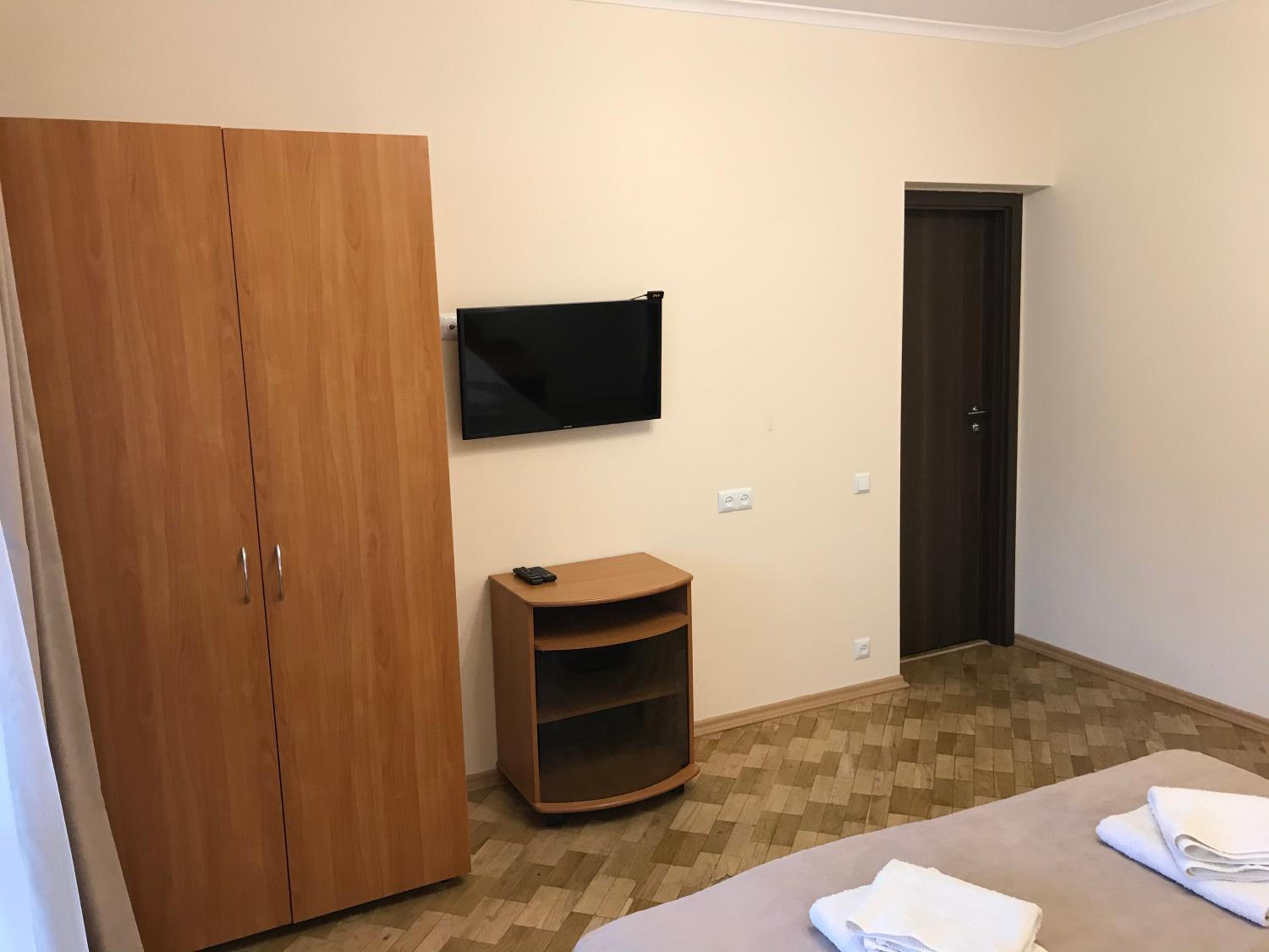 Family Suite with Balcony photo 2