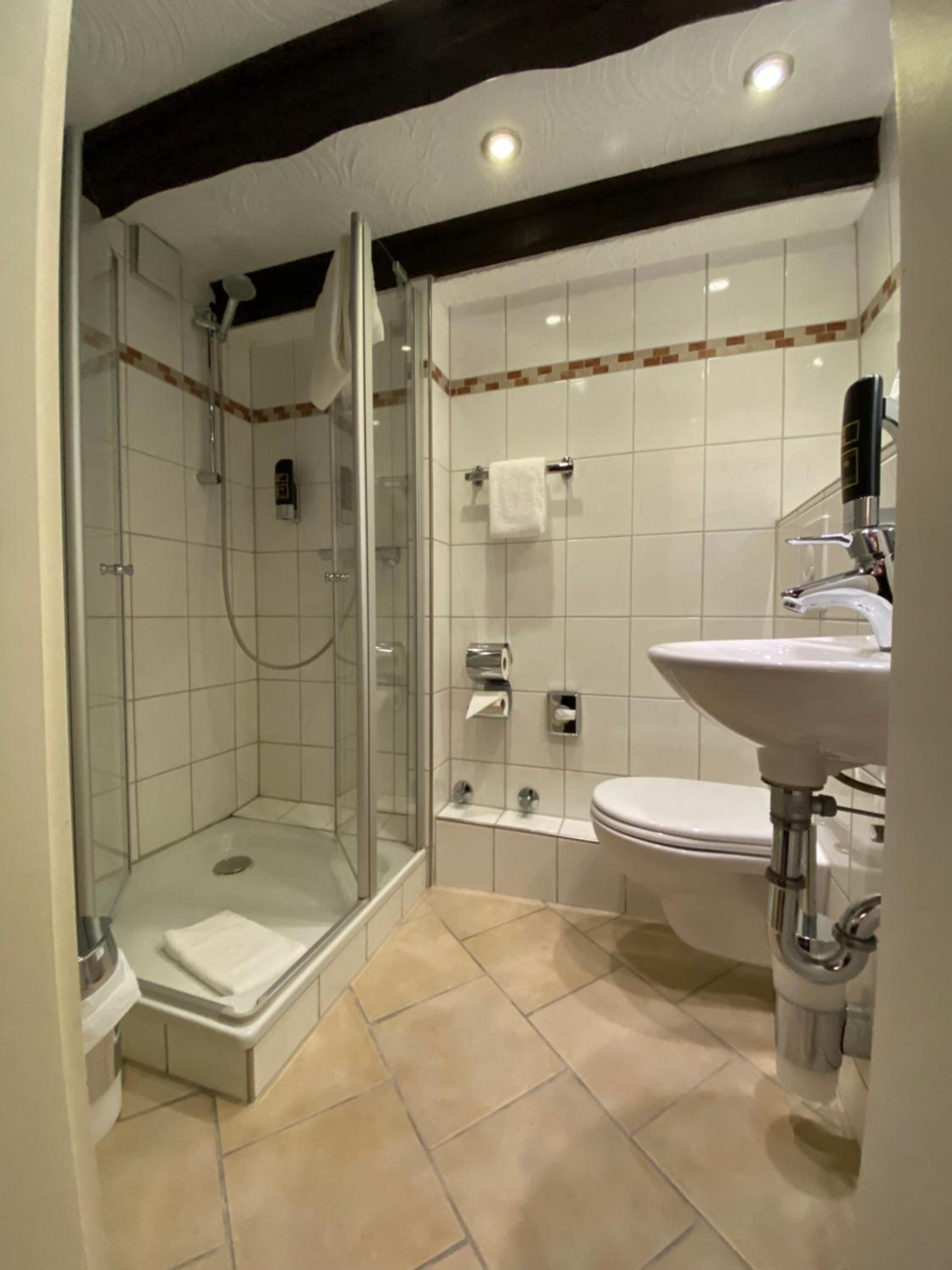 Superior Double or Twin Room photo 3