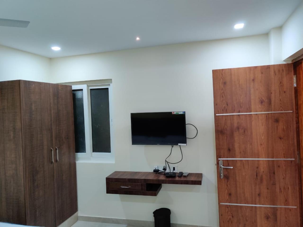 Double Room - Photo 1