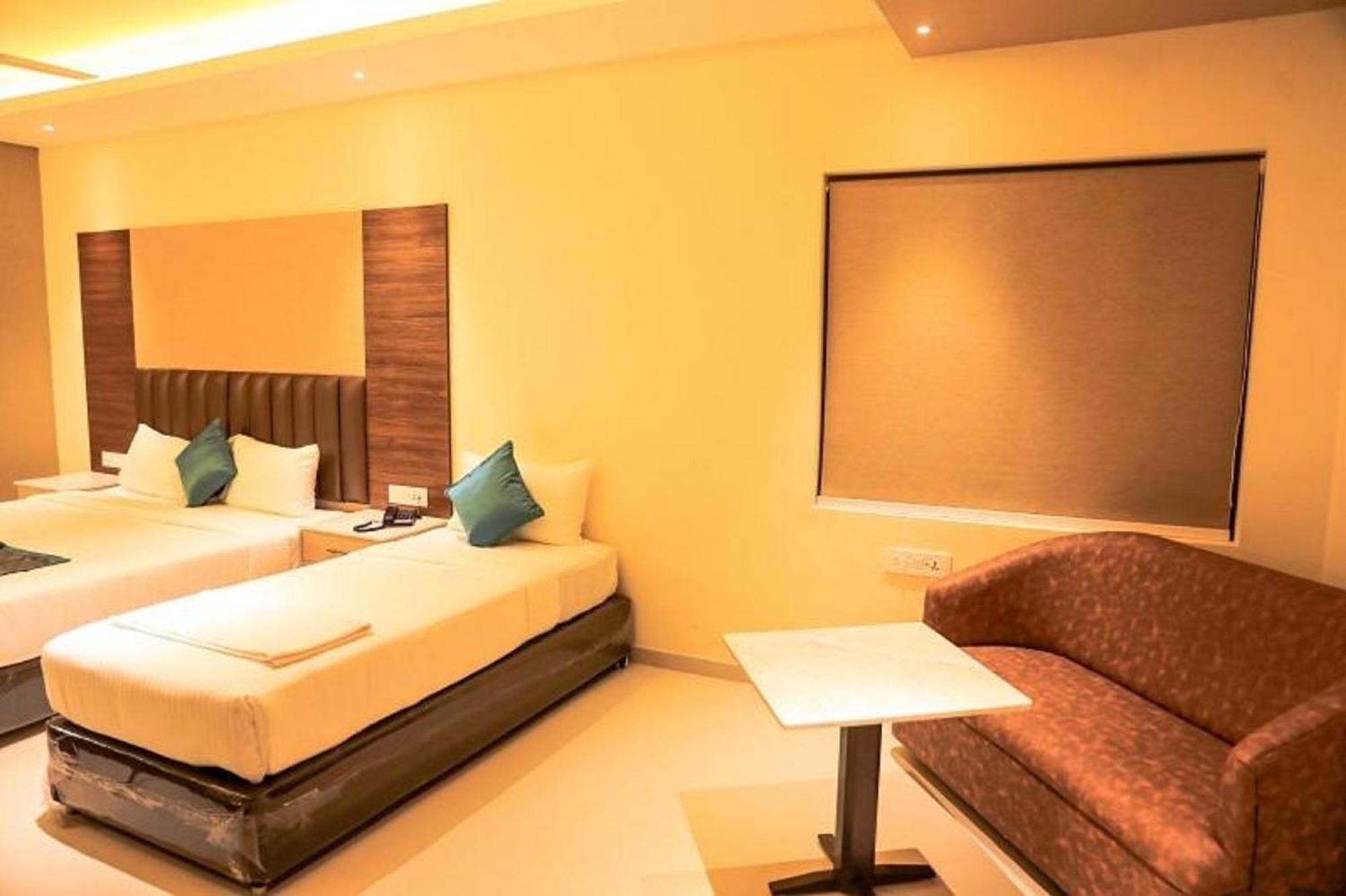 Triple Room - Photo 12