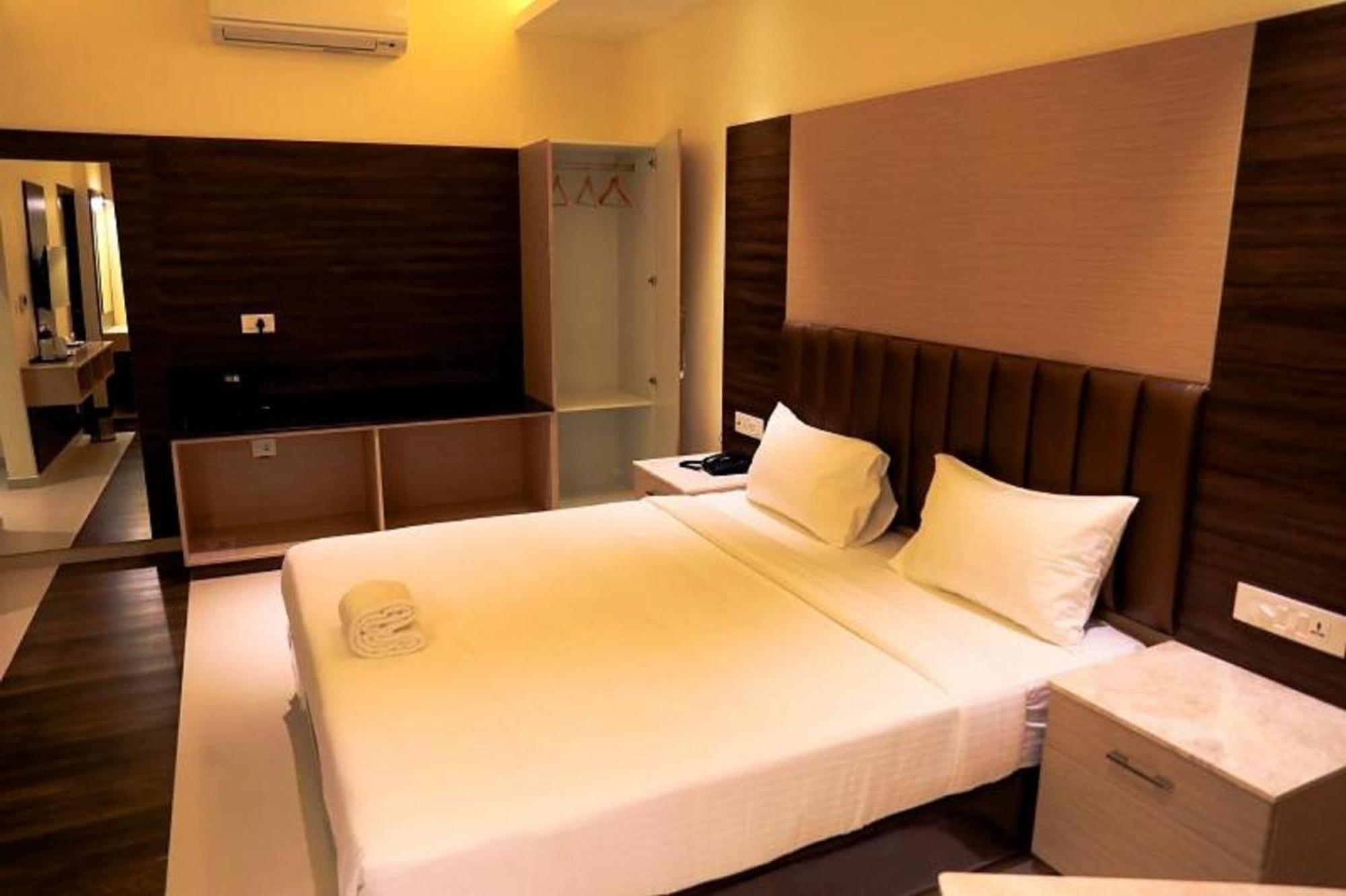 Deluxe Double Room - Photo 6