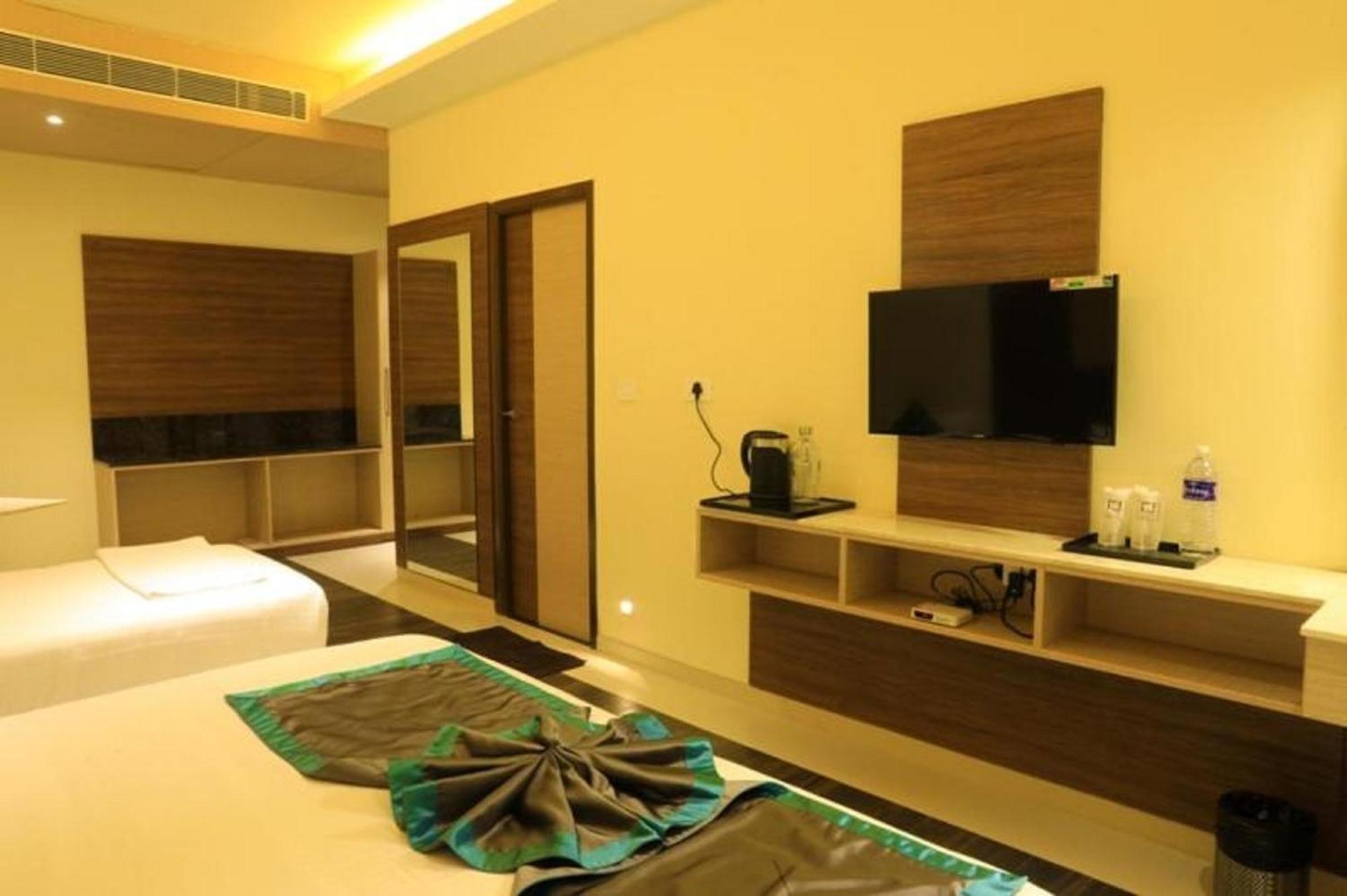Triple Room - Photo 6