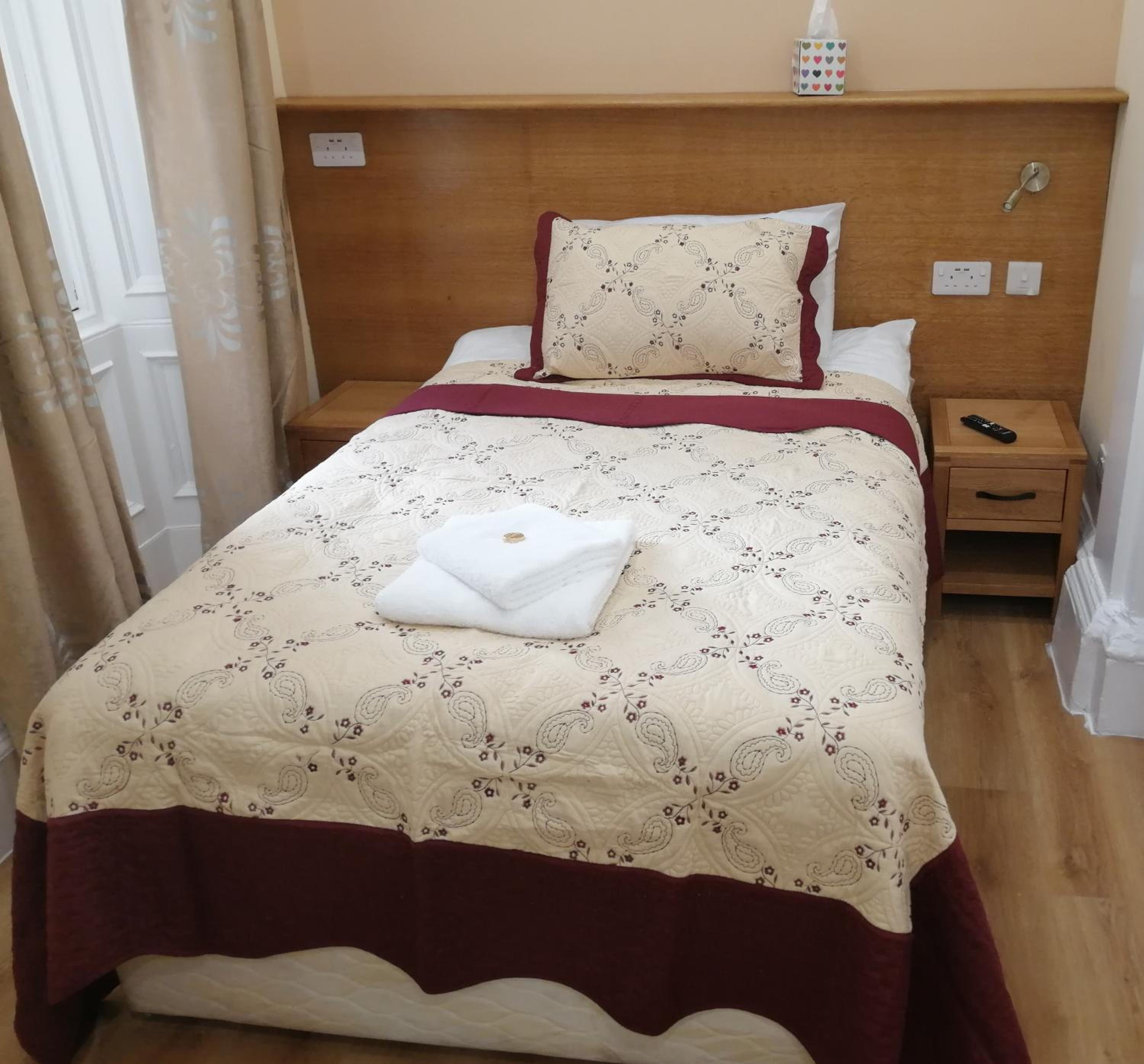Deluxe Single Room