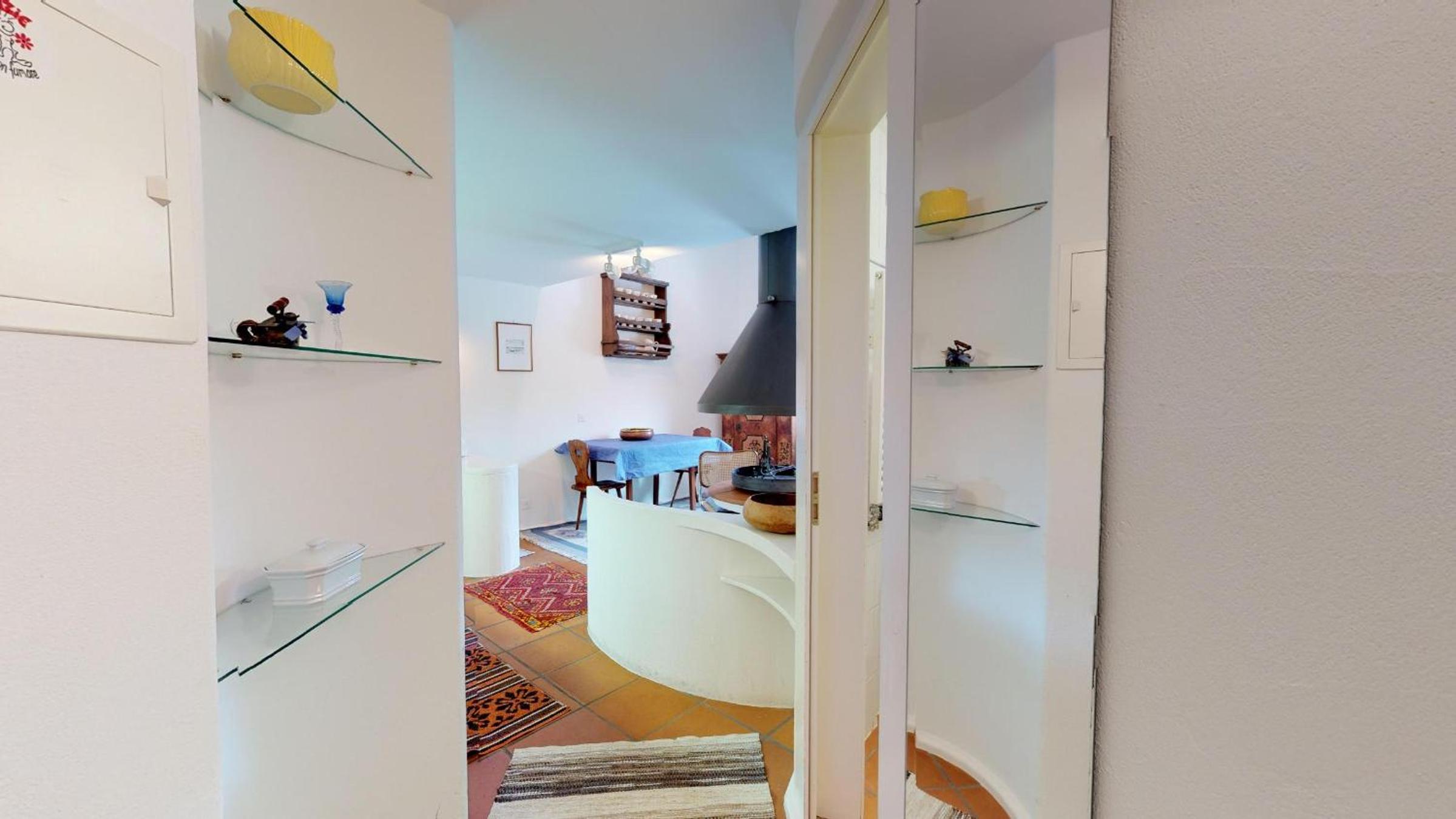 Apartment with Mountain View photo 3