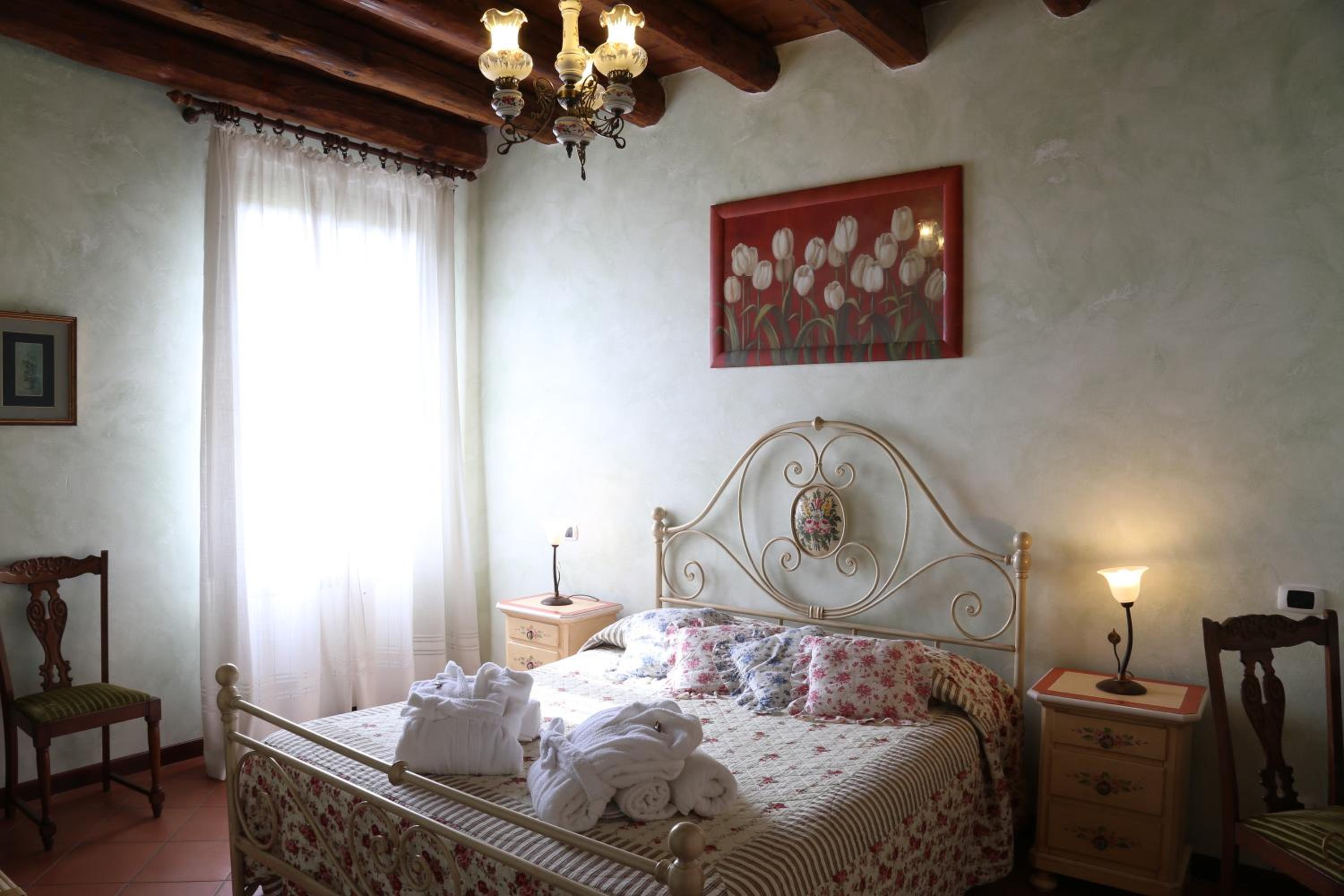 Large Single Room photo 3